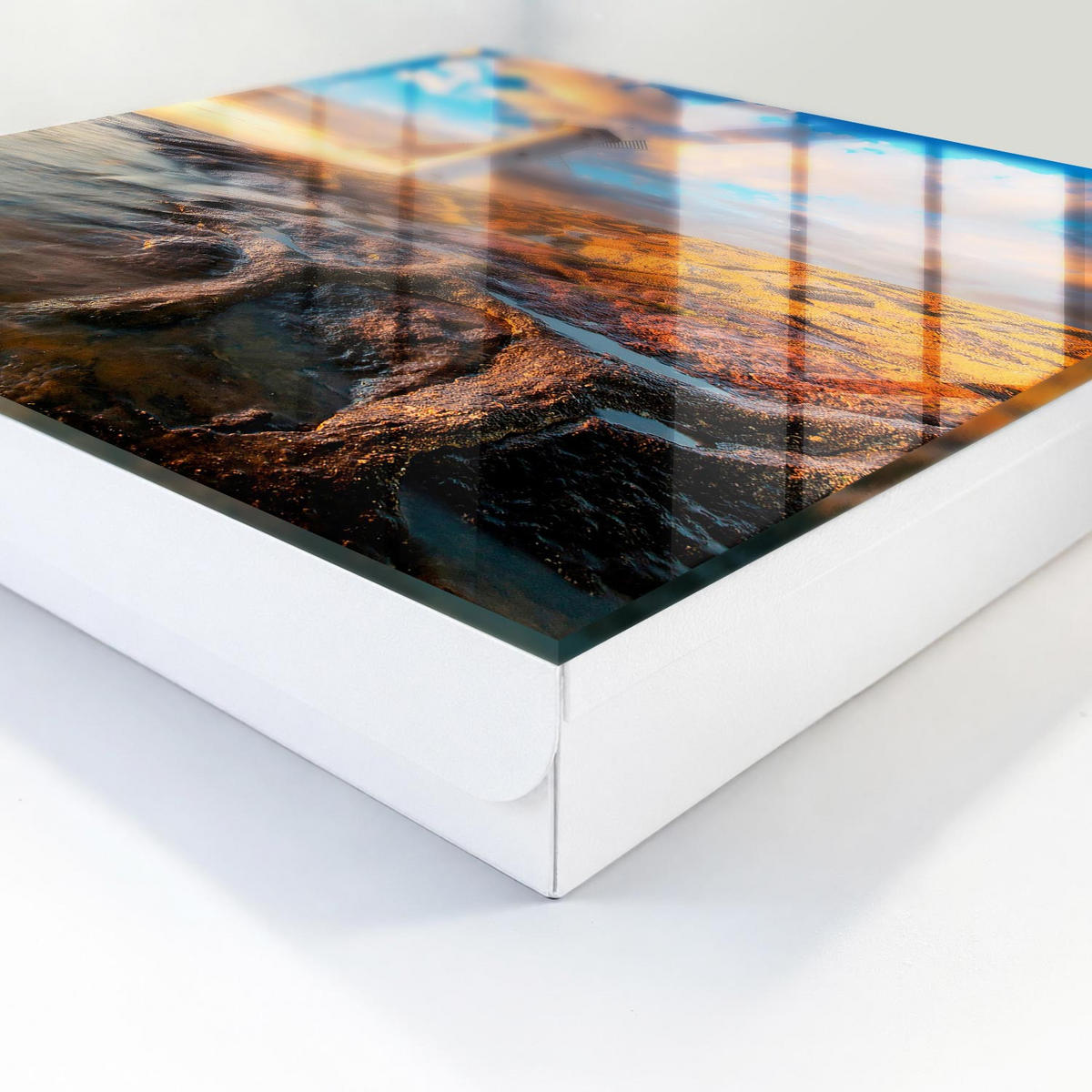 SCHLÜSSELBOX Weiß 30x30 cm – Türöffnung nach rechts - Leuchtturm - Blau, Metall (30/30/5cm) - TULUP