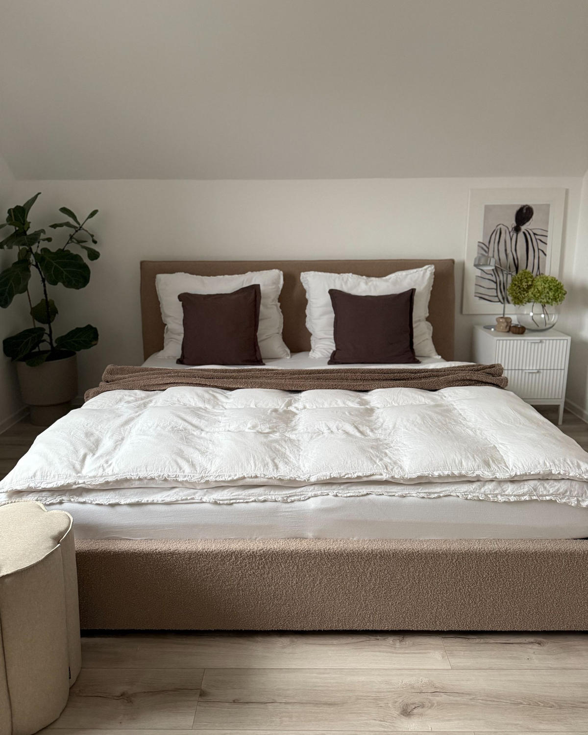 POSTEL s úložným prostorem 180/200 cm Bouclé Taupe Lavaur - šedohnědá, textil (180/200cm) - Beliani
