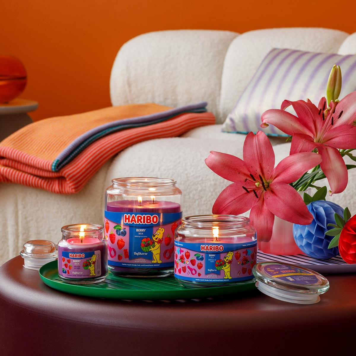 DUFTKERZE Haribo - Violett, Glas/Naturmaterialen (13cm)