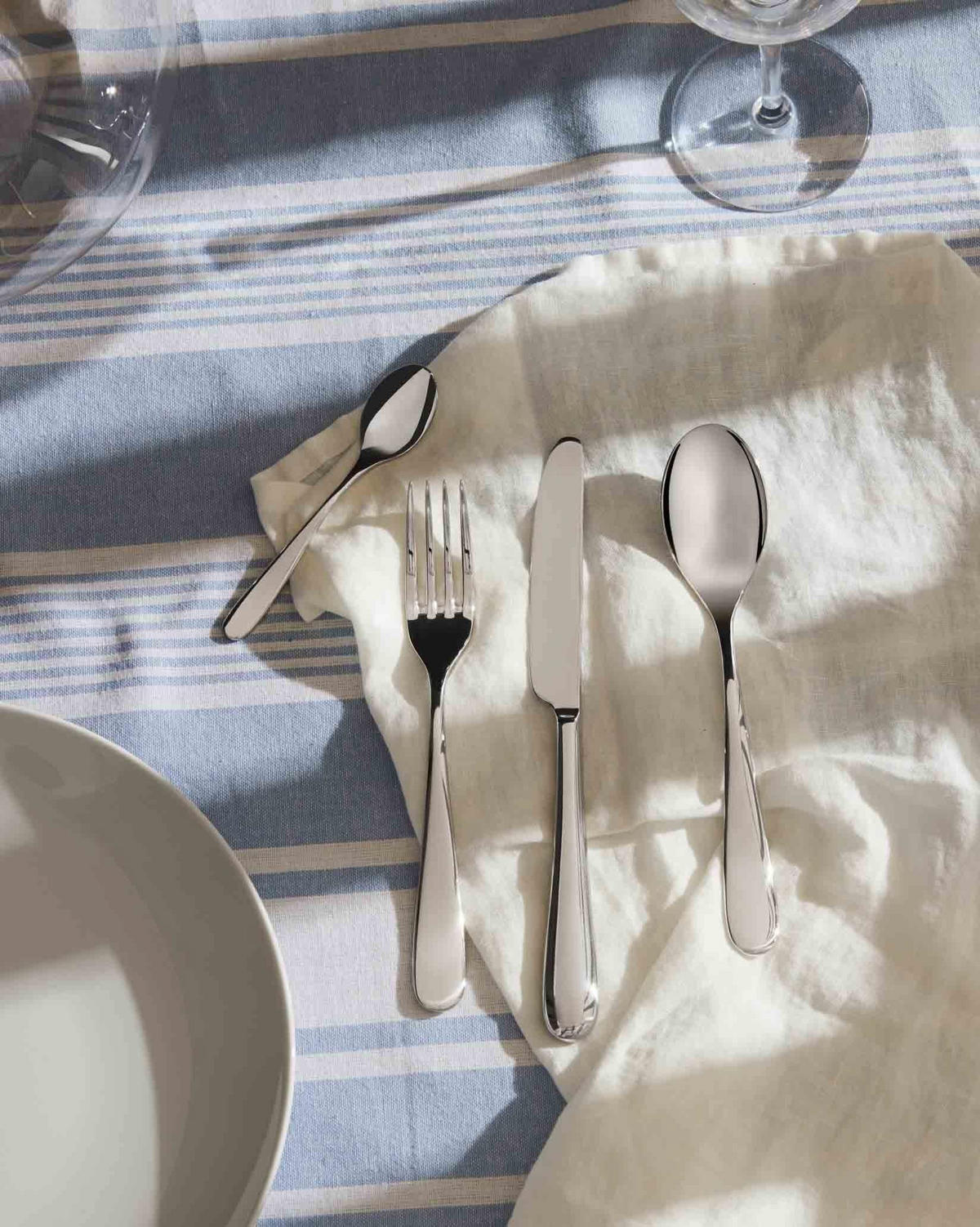 BESTECKSET Nuovo Milano - 5180S24 - 24-teilig - von Ettore Sottsass - Silberfarben, Metall - Alessi