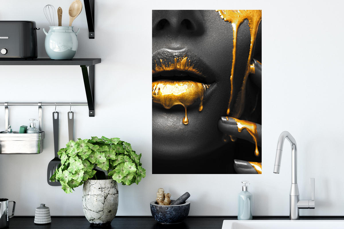 WANDTATTOO Frau - Schwarz - Gold - Gesicht - Lippen 40x60 cm - Goldfarben, Kunststoff (40/60/0.1cm) - MuchoWow