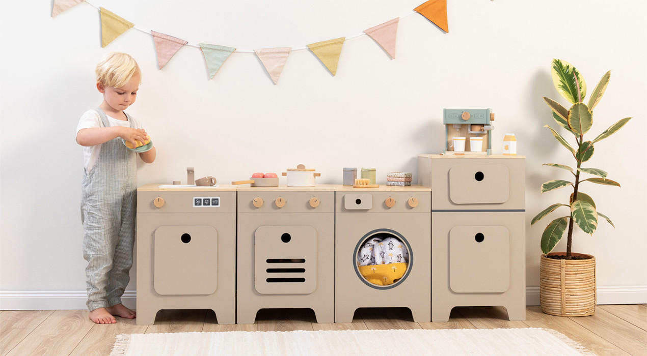 Spielküche mit Kind