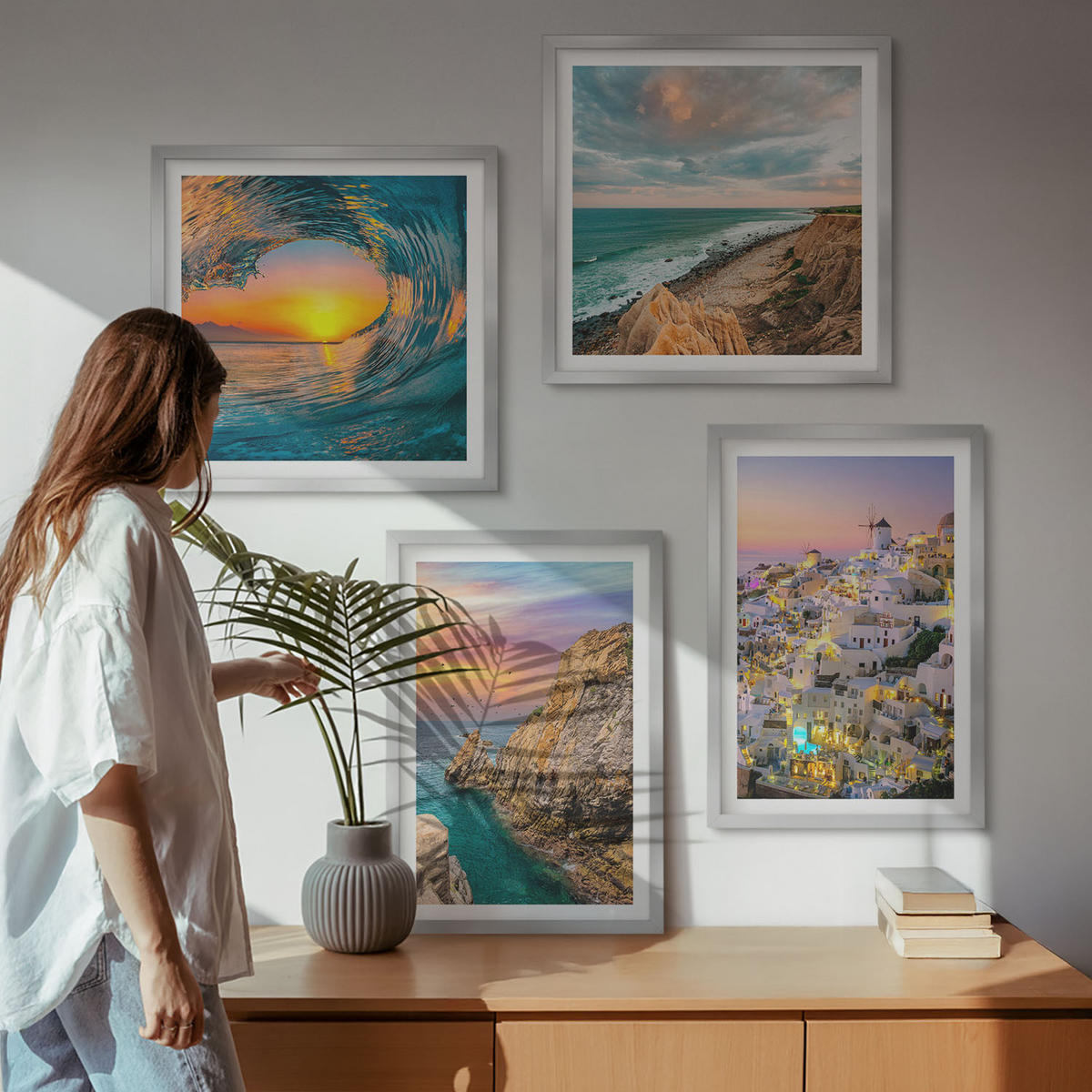 WANDBILDER 4er Set - 50x50 cm & 40x60 cm Silberner Rahmen - Meereswellen, weiße Häuser, Santorini - Silberfarben, Kunststoff (50/50cm) - ArtPrintCave