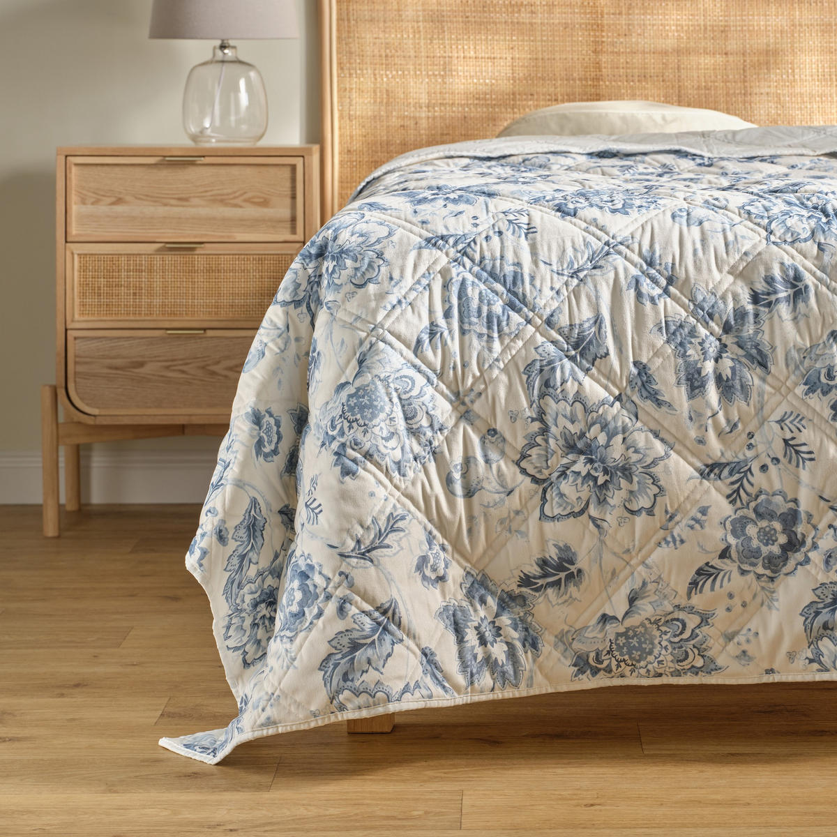 TAGESDECKE Florieta - Hellblau, Textil (200/220cm) - home&you