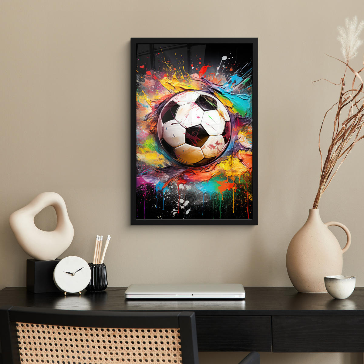 GERAHMTES BILD Fußball - Farbe - Farben - Schwarz - Weiß 40x60 cm - Weiß, Papier (40/60cm) - MuchoWow