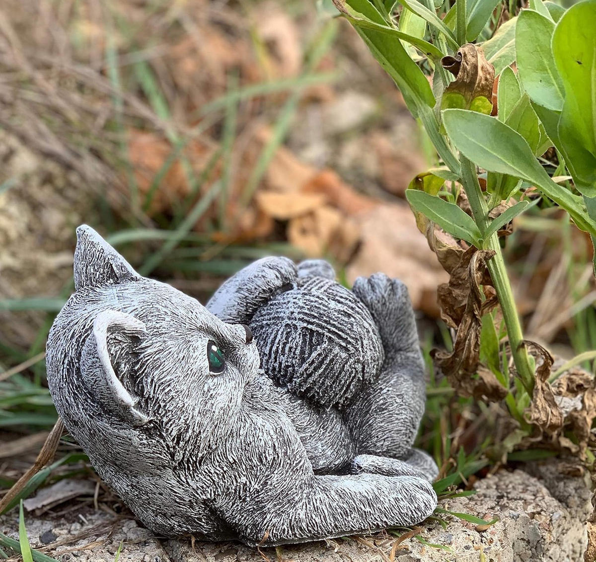 STONEANDSTYLE Steinfigur Katze Elfie frostfest wetterfest - Grau, Stein (16/11/13cm) - stoneandstyle