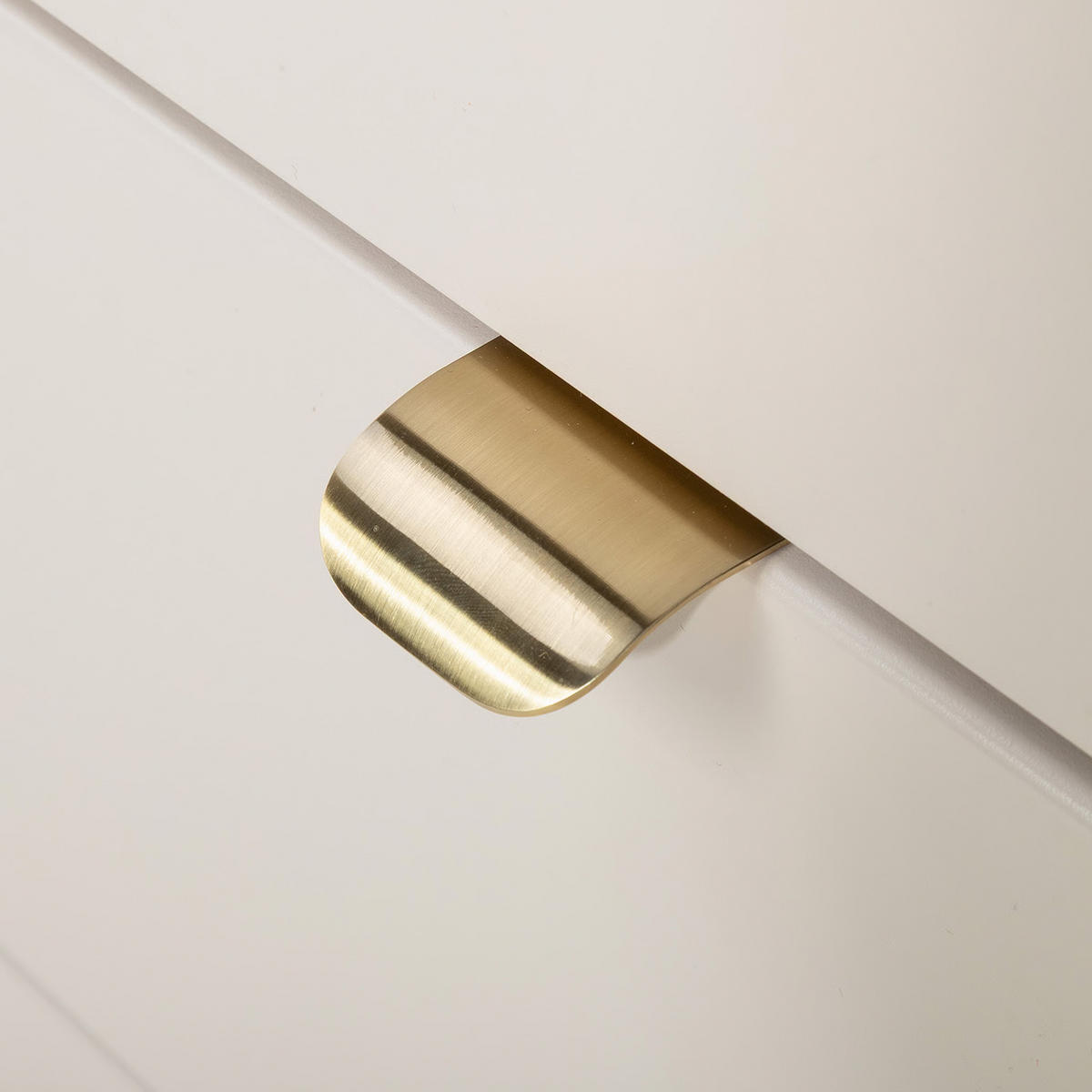 KOMMODE AURA mit Schubladen auf Füßen - Beige, Holzwerkstoff (138/80/40cm) - Idohome