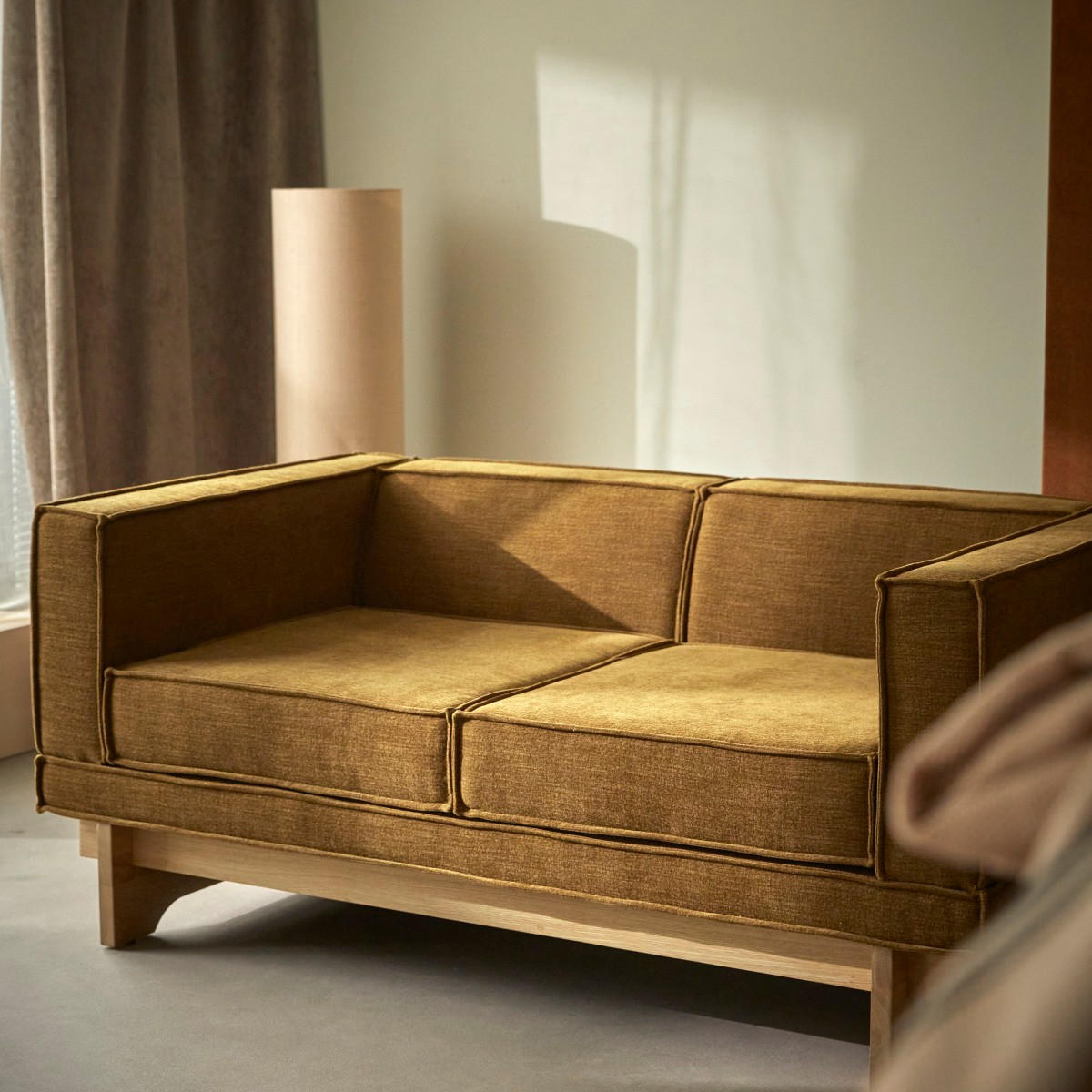 SOFA Miu Senfgelb aus Stoff - Dunkelgelb, Textil (158/70/90cm) - Tikamoon