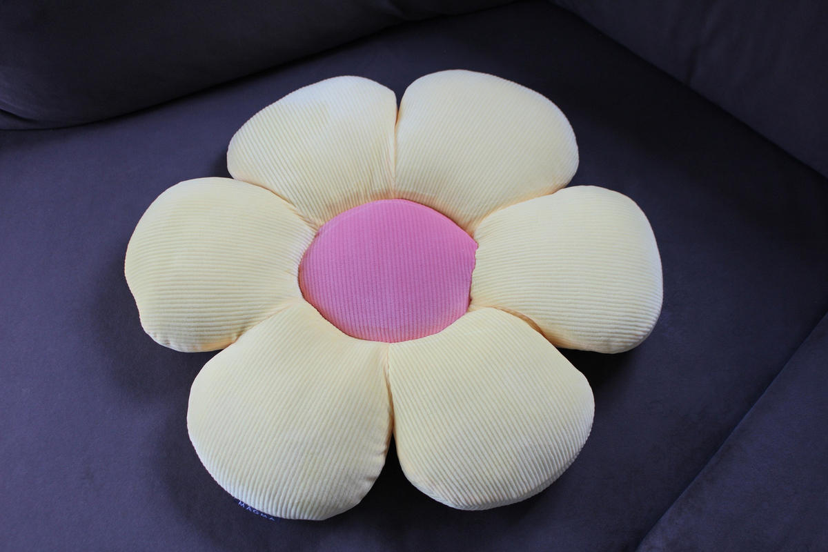 DEKOKISSEN Minnie Blume - Gelb, Textil (50cm) - Magma Heimtexx