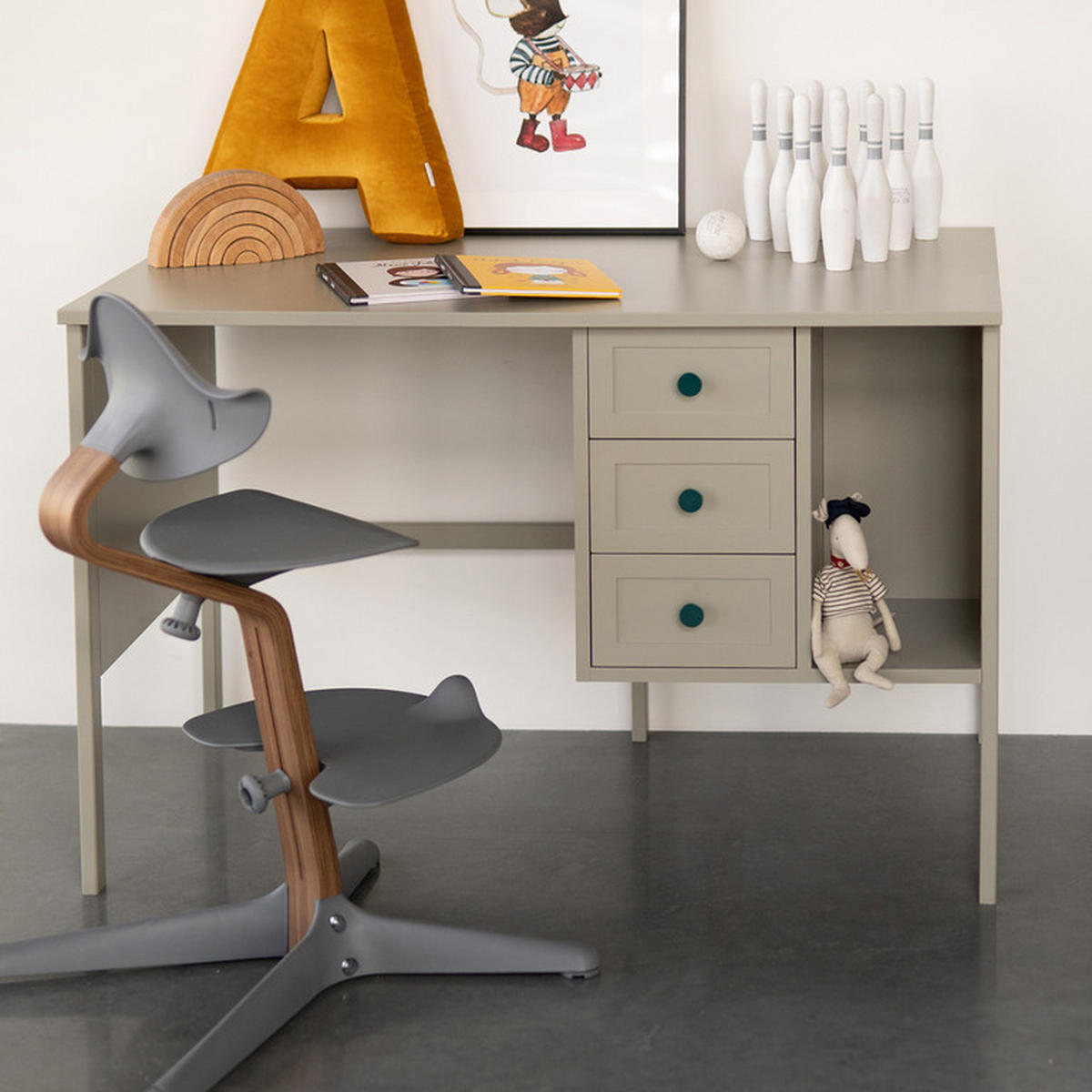 PSACÍ STŮL Gabriel Zelená - zelená barva, kompozitní dřevo (65/116/75cm) - Petits-meubles