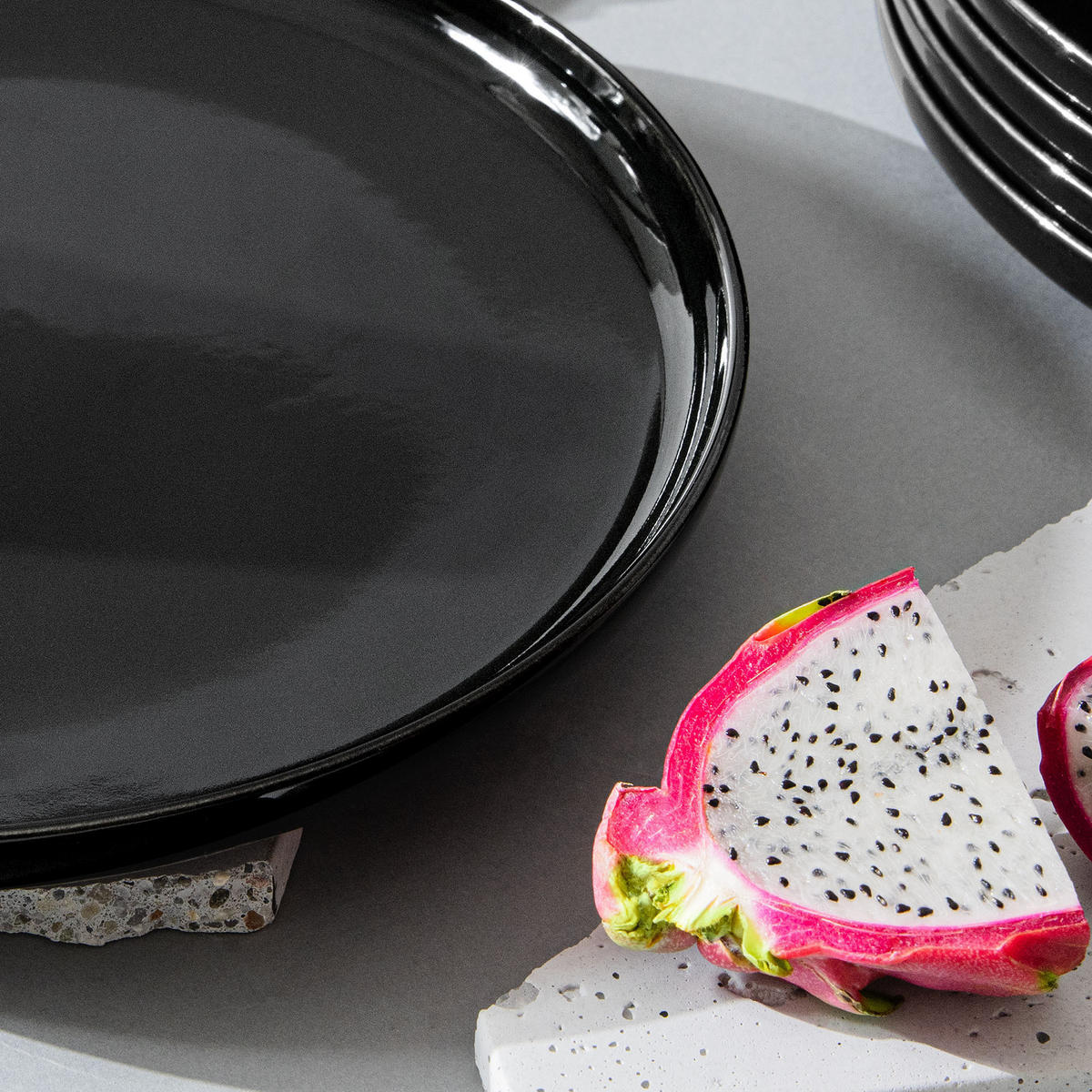 TELLER-SET VICTO 6-tlg Speiseteller - Schwarz Hochglanz, Keramik (27/2.5/27cm) - KONSIMO®