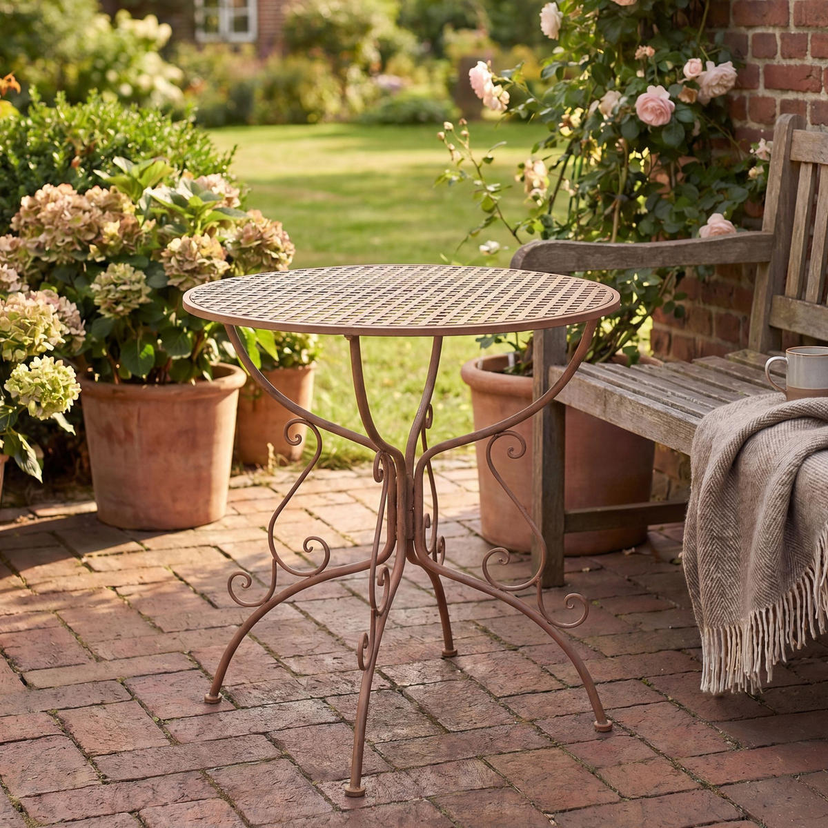 GARTENBEISTELLTISCH rund Ø70 cm Metall Antik Braun - Braun, Metall (70/70/74cm) - CLP
