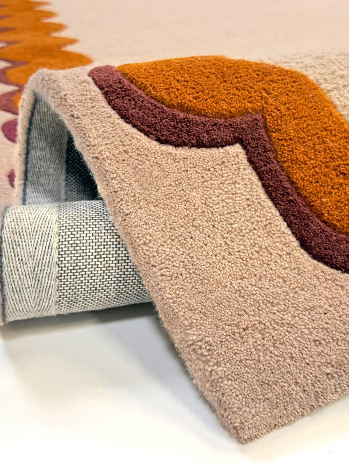 TEPPICH aus Wolle, handgetuftet, WAVENEY, in Orange, Zickzack-Wellenbordüre, 140 x 200 cm - Orange, Textil (140/200cm) - KADIMA DESIGN