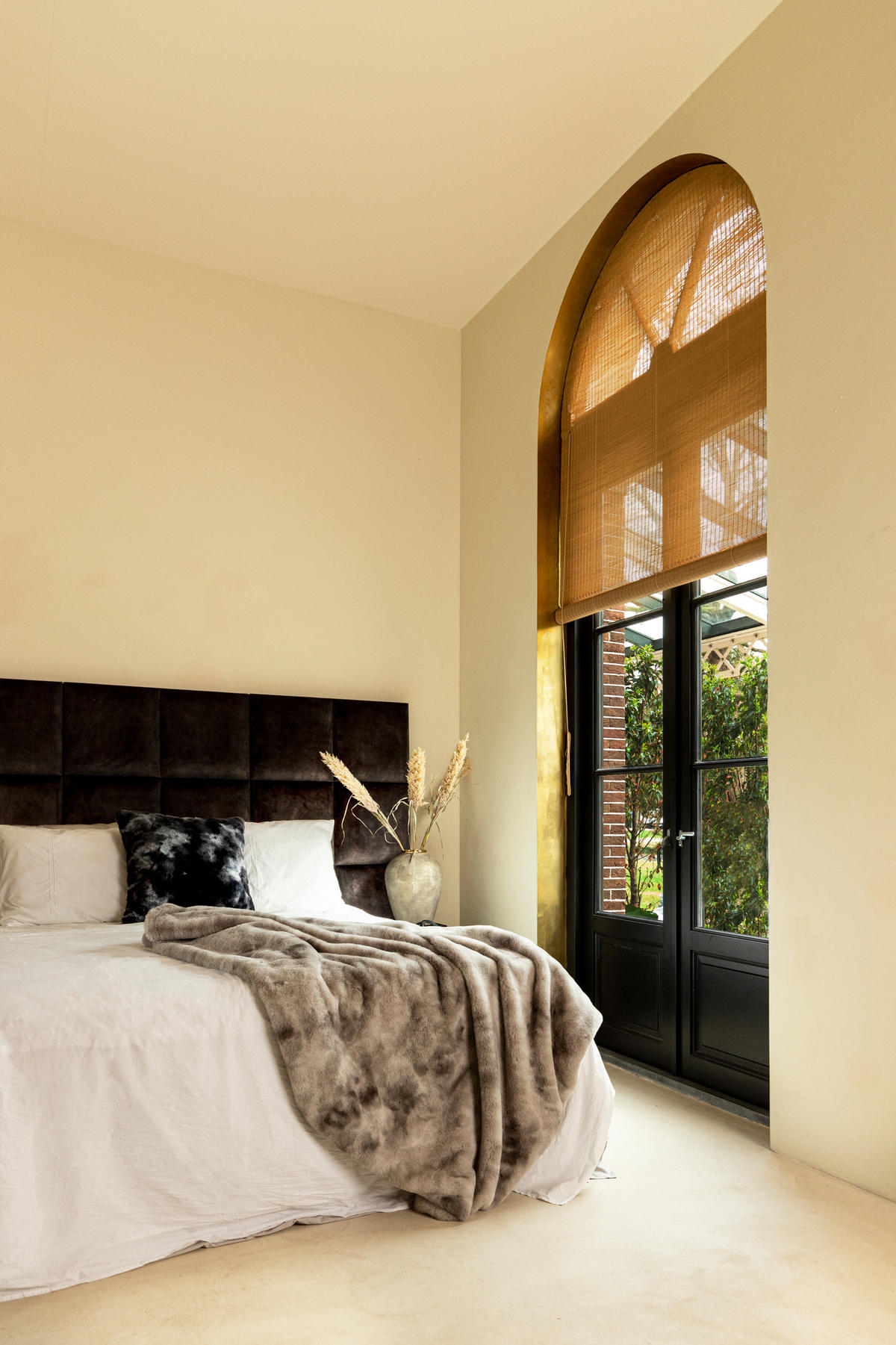 ZIERKISSEN Linde Schwarz 45/10/45cm - Schwarz, Textil (10/45cm) - PTMD Collection