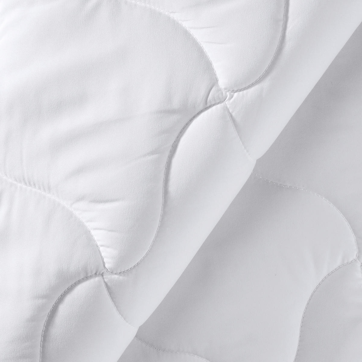 LEICHTSTEPPDECKE Sommar - Mikrofaserbezug - Füllung aus silikonisierter Hohlfaser (Polyester) - 155x220 cm - Weiß - Weiß, Textil (155/220cm) - SCHIESSER