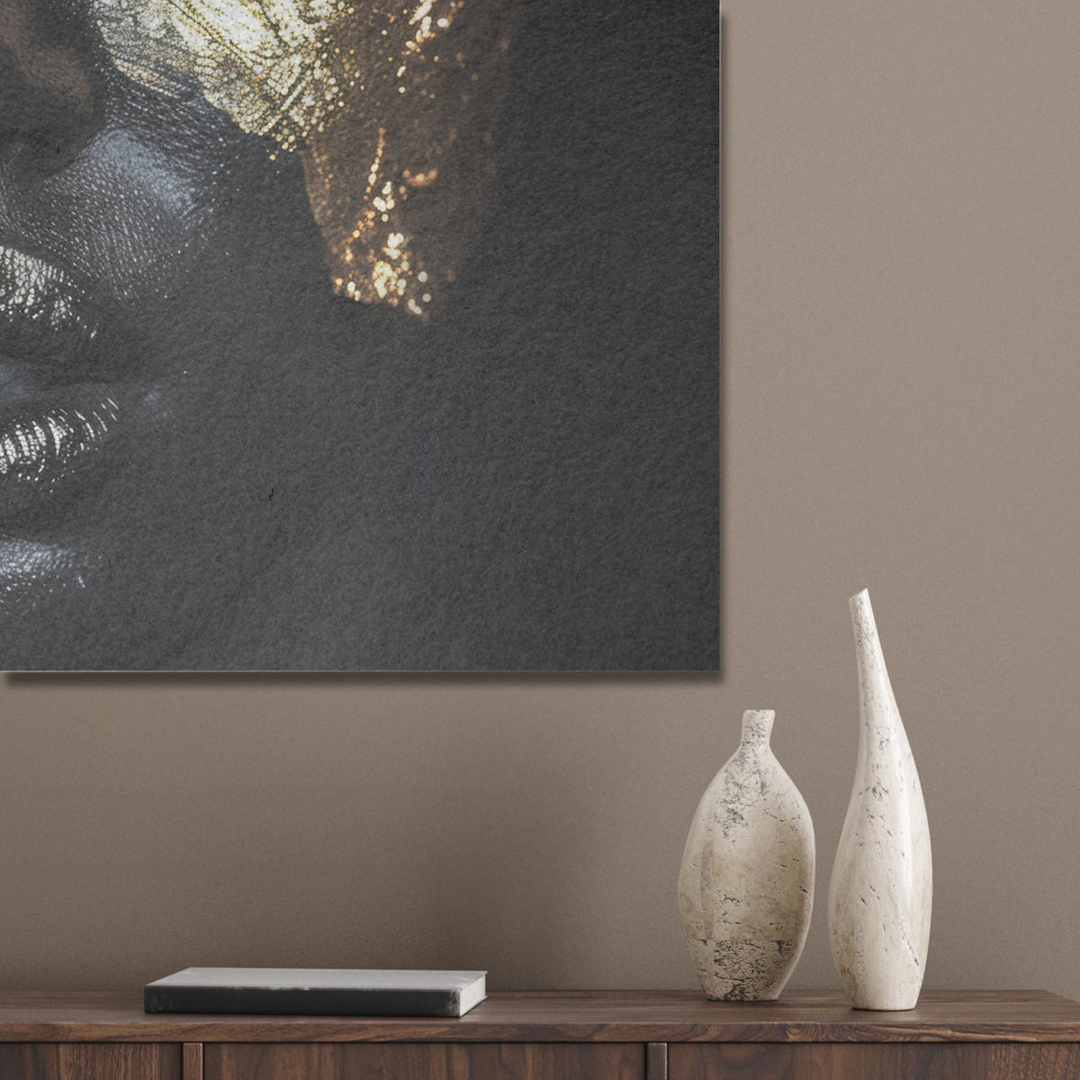 AKUSTIKBILD Frau - Gold - Porträt - Schwarz-Weiß - Luxus Akustikpaneele 90x60 cm - Hellblau, Kunststoff (90/60/0.9cm) - MuchoWow