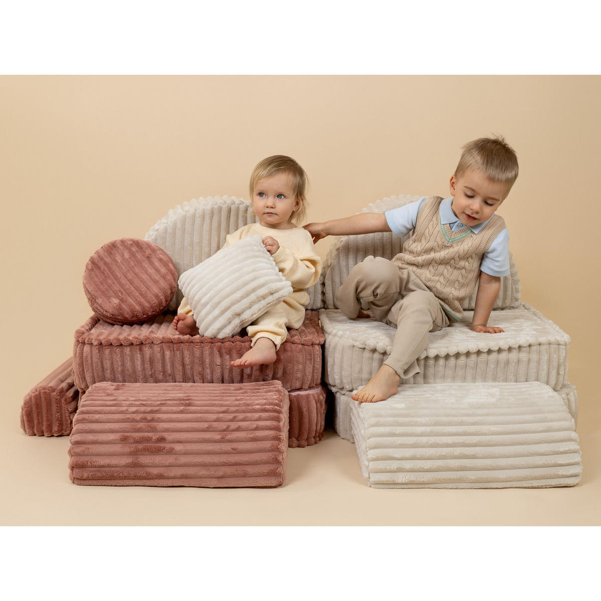 KINDERSOFA, Pocket Basic, Churros, Salboliv - Olivgrün, Textil (120/25/60cm) - MeowBaby