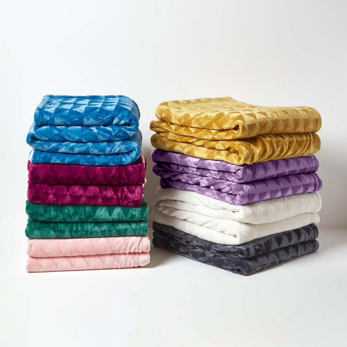 KUSCHELDECKE Sherpa 200/230 cm, Samtdecke mit Dreieckmuster - Lila, Textil (200/230cm) - Homescapes