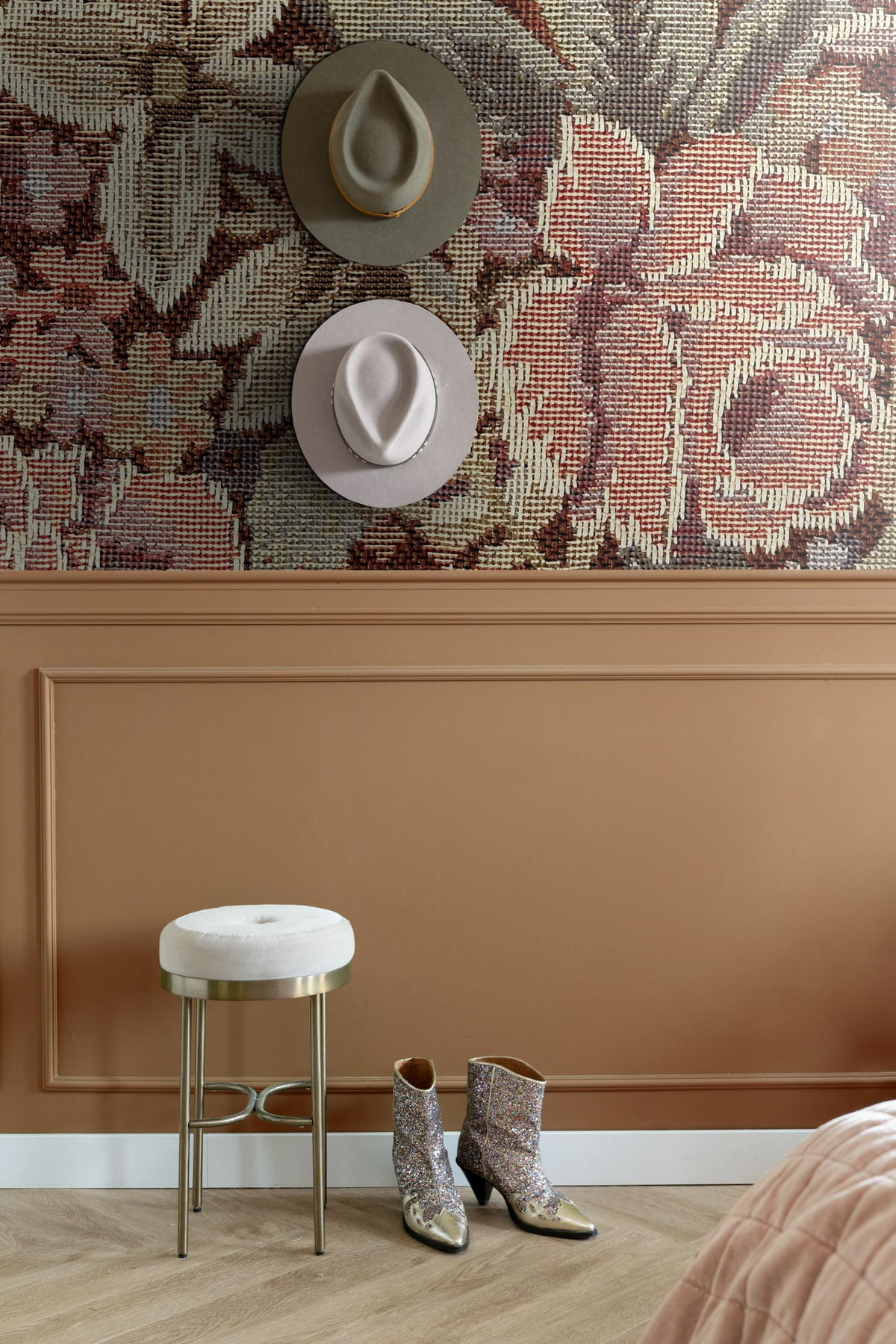 FOTOTAPETE gesticktes Blumenmuster 200 x 279 cm - Terracotta, Papier (200/279cm) - ESTAhome