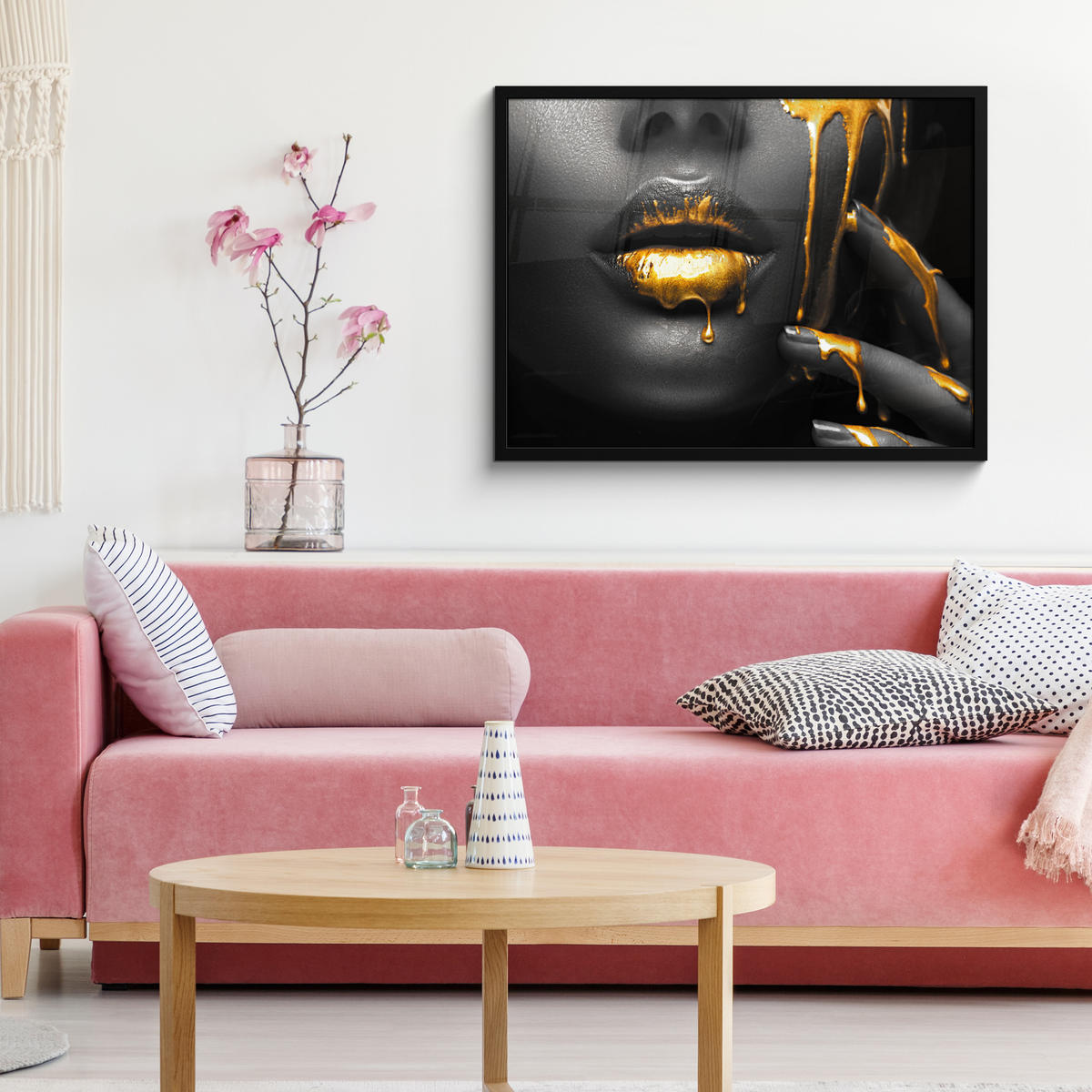 ZARÁMOVANÝ PLAGÁT Žena - čierna - zlatá - tvár - pery 80x60 cm - zlatá, papier (80/60cm) - MuchoWow