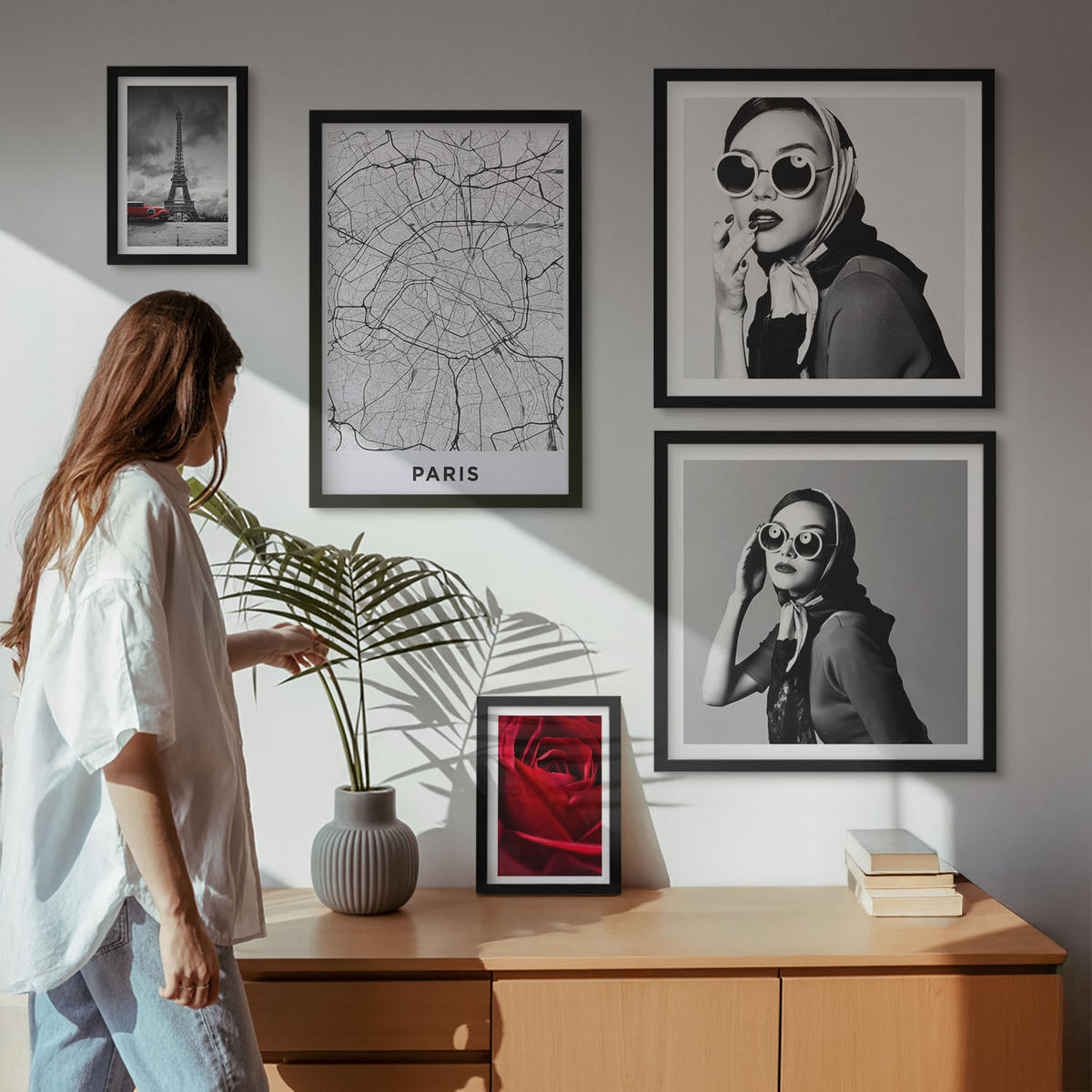 BILDER SET 5er Set - 50x50 cm & 20x30 cm & 40x60 cm Schwarzer Rahmen - Pariserin mit Eiffelturmbrille - Schwarz, Kunststoff (40/60cm) - TULUP