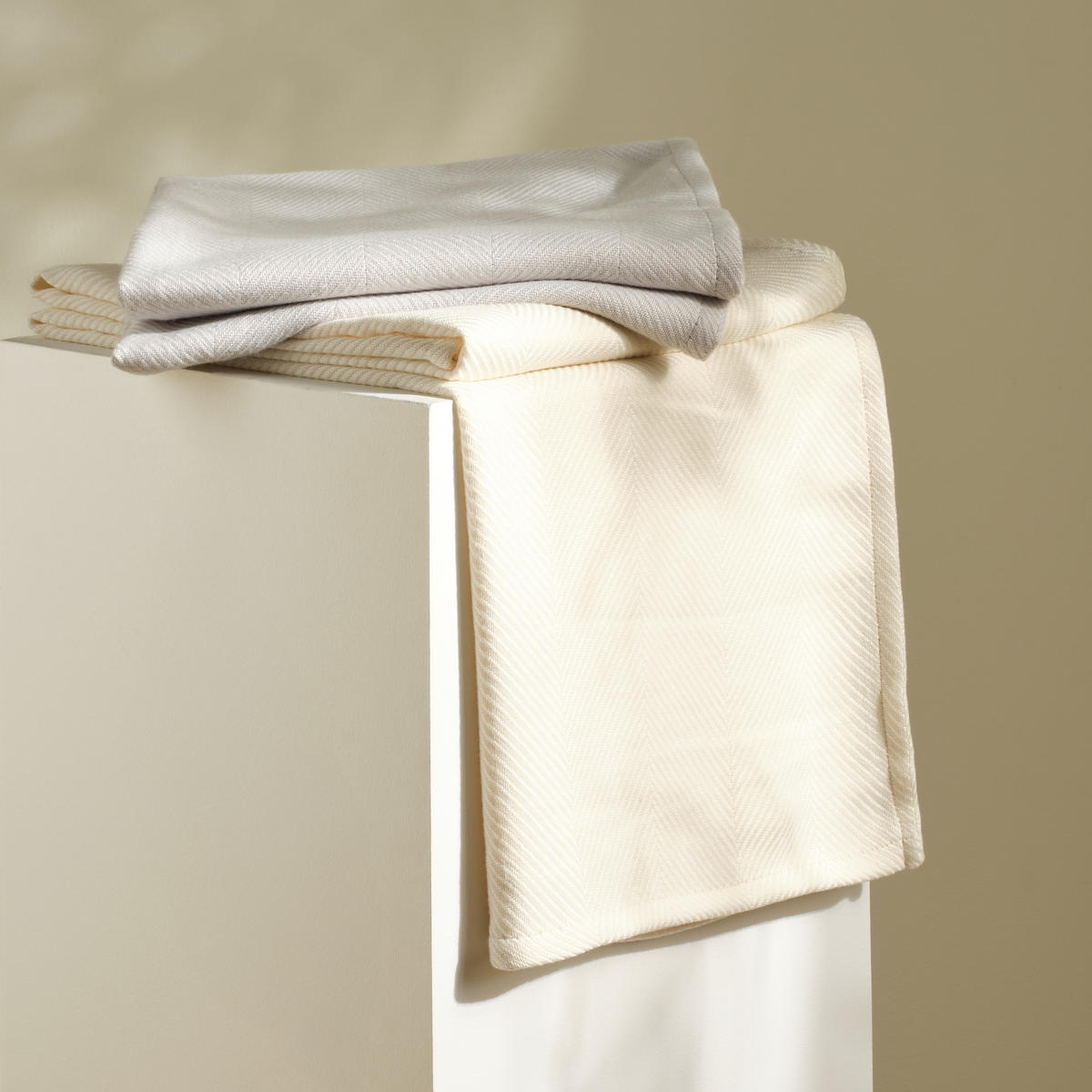 DECKE Vilena - Ecru, Textil (130/170cm) - home&you