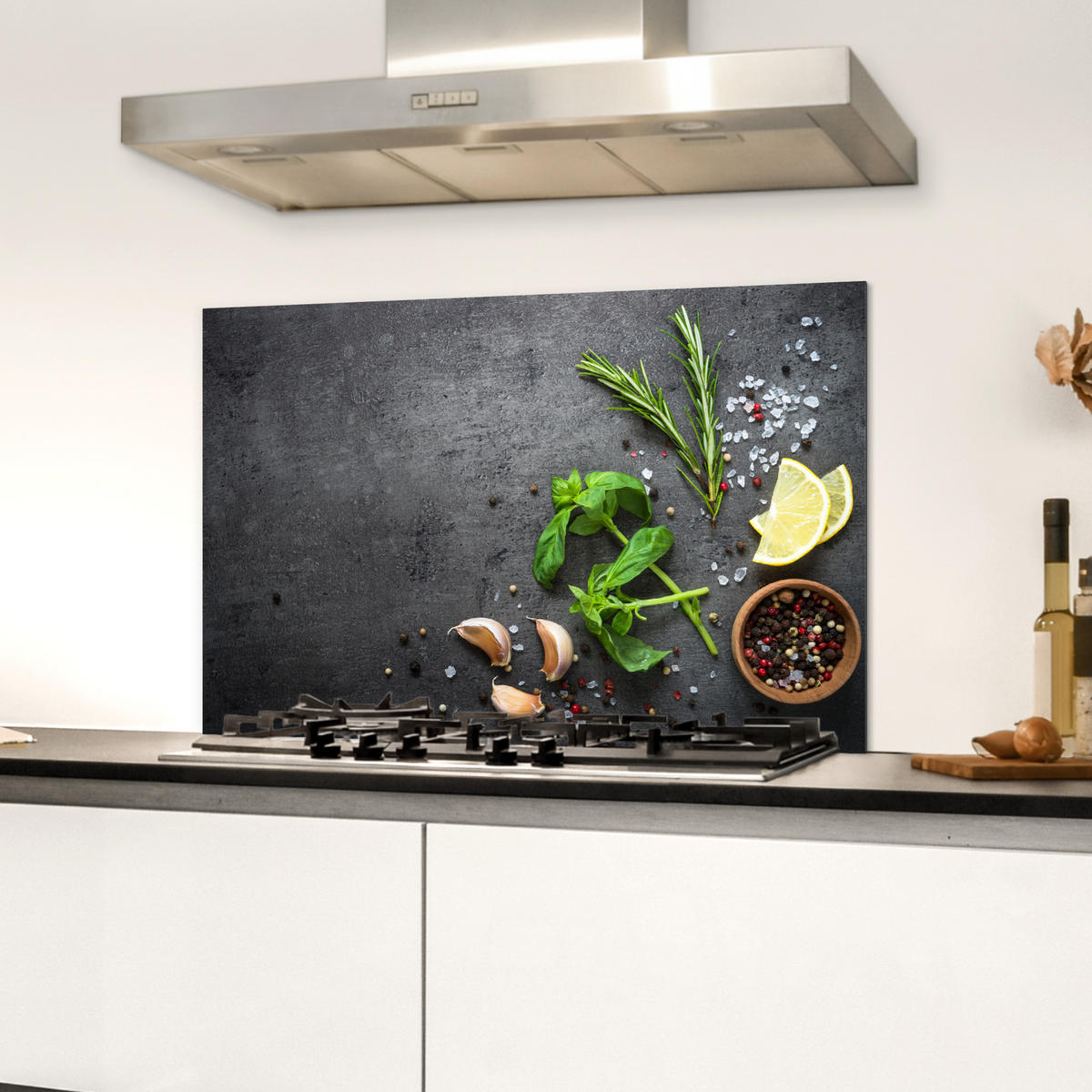 SPRITZSCHUTZ KÜCHE Limette - Kräuter - Gewürze - Grün - Grau - Beton 70x50 cm - Grün, Metall (70/0.3/50cm) - MuchoWow