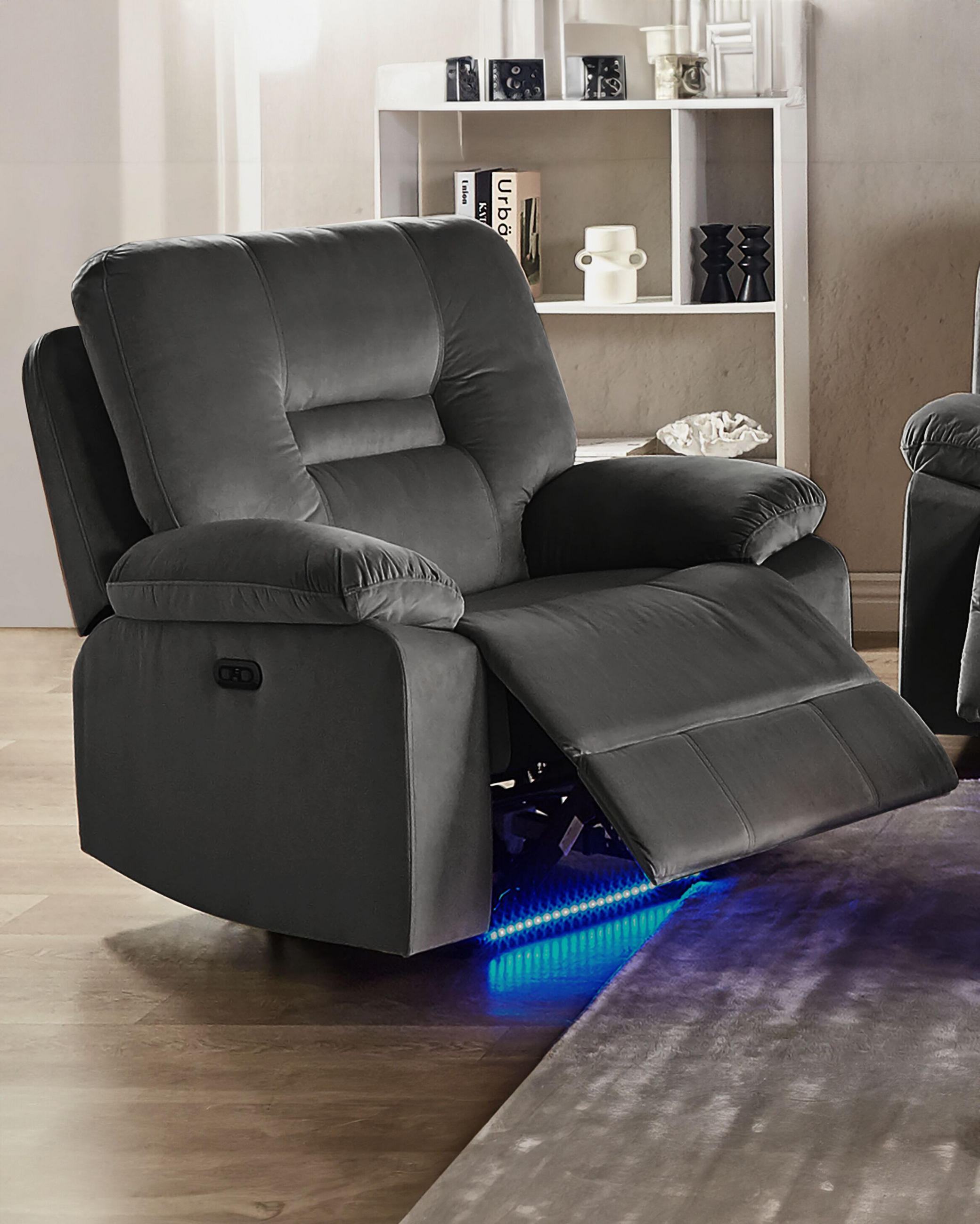 FERNSEHSESSEL Samtstoff dunkelgrau LED-Beleuchtung USB-Port elektrisch verstellbar Bergen - Grau, Textil (85/101/74cm) - Beliani