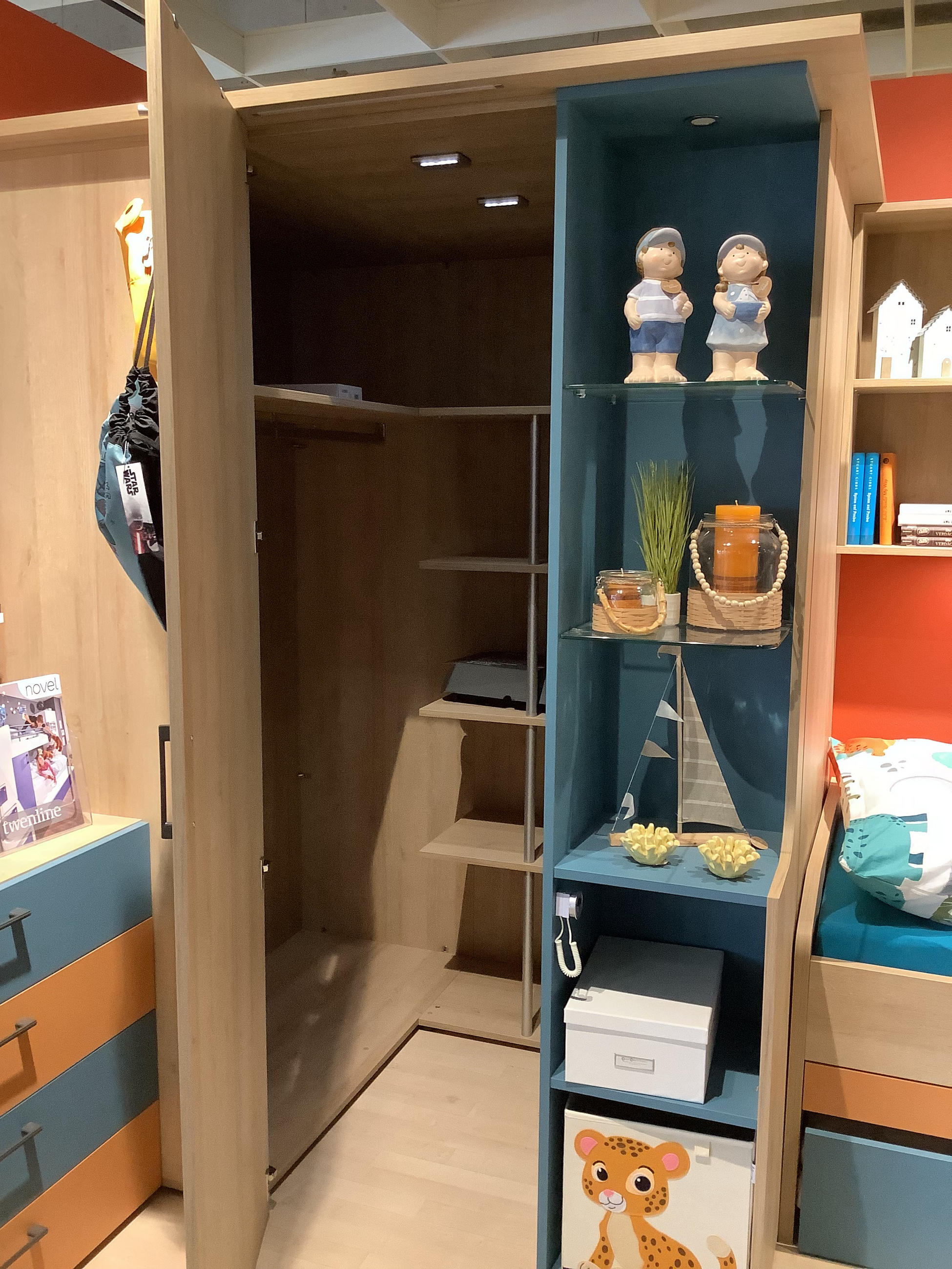 JUGENDZIMMER TWEENLINE - Novel