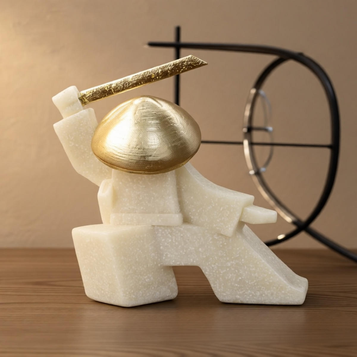 DEKOOBJEKT Samurai Oda Quarzy - B, weiß und goldfarben, Polyresin und Metall, 19 x 8 x 18 cm - Goldfarben/Weiß, Kunststoff/Metall (19/18/8cm) - Mauro Ferretti