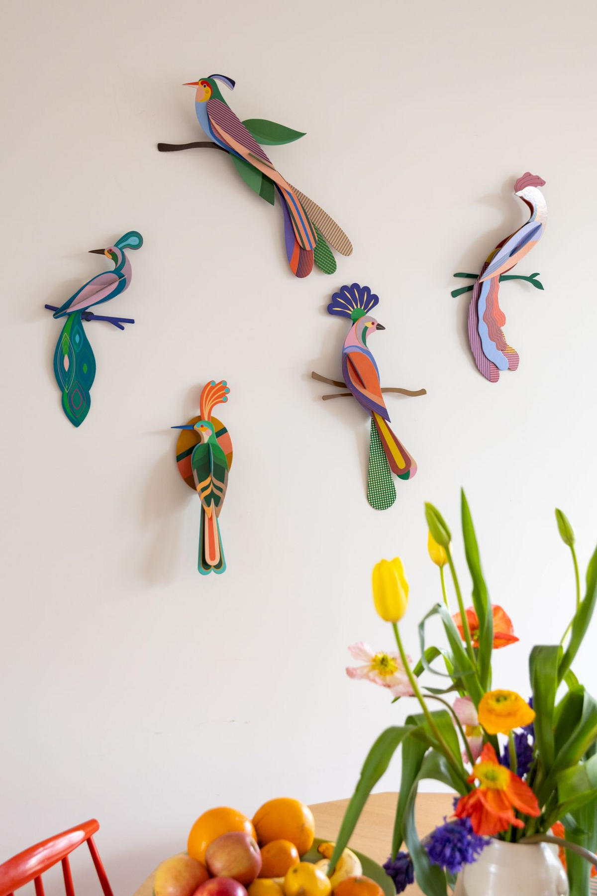 WANDDEKO Tropenvogel Maya 5.7/47.3 cm - Multicolor, Wellpappe (5.7/47.3/28cm) - Studio Roof