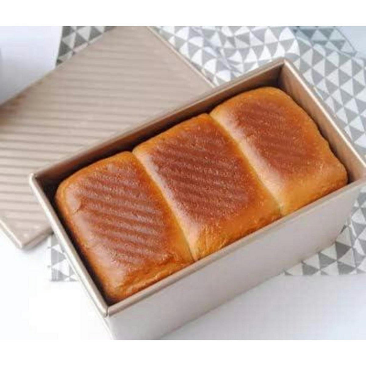 BROTBACKFORM mit Deckel 21.5 x 12.3 x 11.4 cm - Beige, Metall (21/11/12cm)