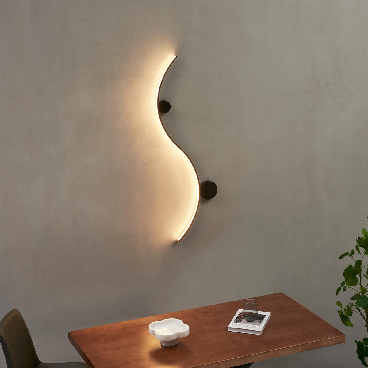 WANDLEUCHTE Curva, Schwarz, 118cm - Schwarz, Metall (28/118/118cm) - KOSILUM