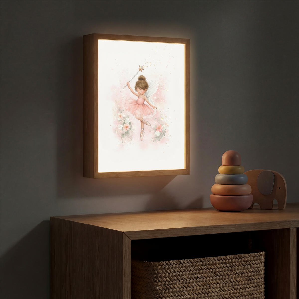 NÁSTĚNNÁ LAMPA S AKUMULÁTOREM Baletka - Víla - Květiny - Růžová 30x40 cm - růžová, kompozitní dřevo (30/40/8cm) - OnlyWow
