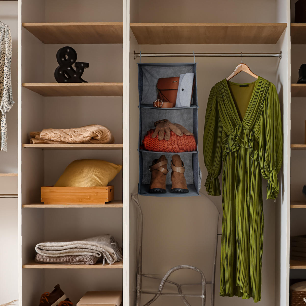 2XVEŠIAK na oblečenie - sivá, textil/plast (30cm) - Relaxdays