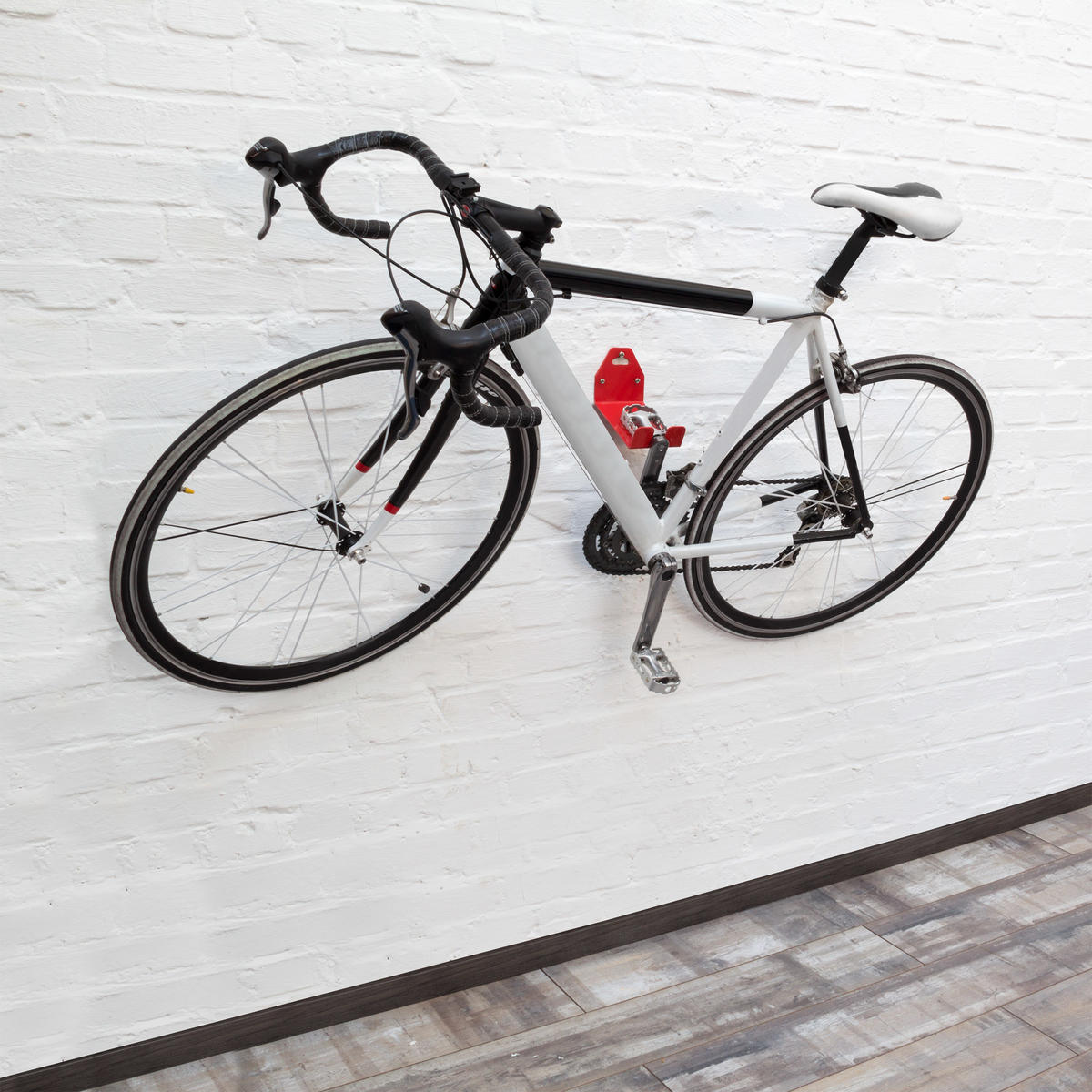 FAHRRADWANDHALTERUNG Rot Metall für Pedal 20 kg - Rot, Metall (10/16/16cm) - Relaxdays