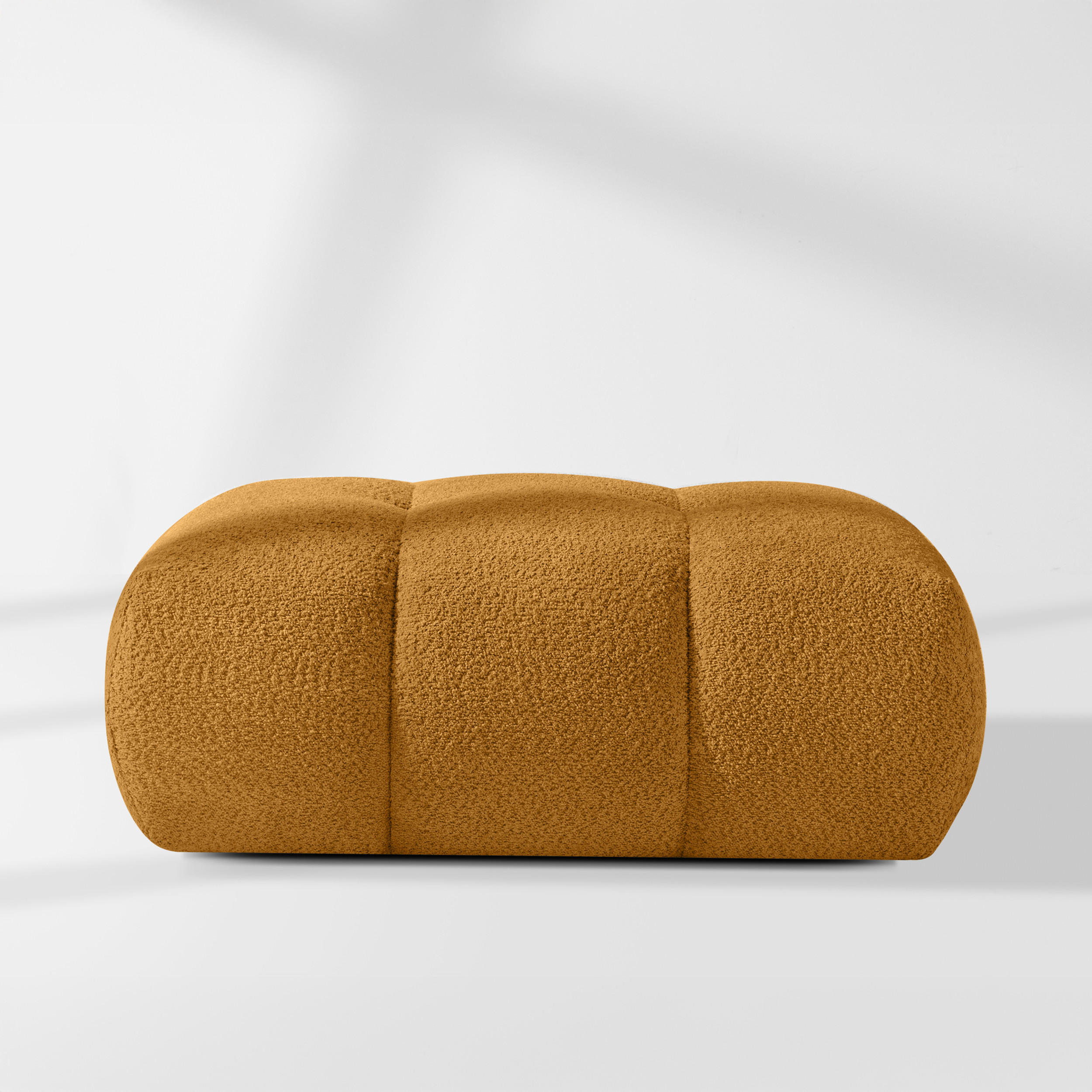 POUF LIRA, Honigfarben, Bouclé - Honig, Holz/Holzwerkstoff (96/43/50cm) - KONSIMO®