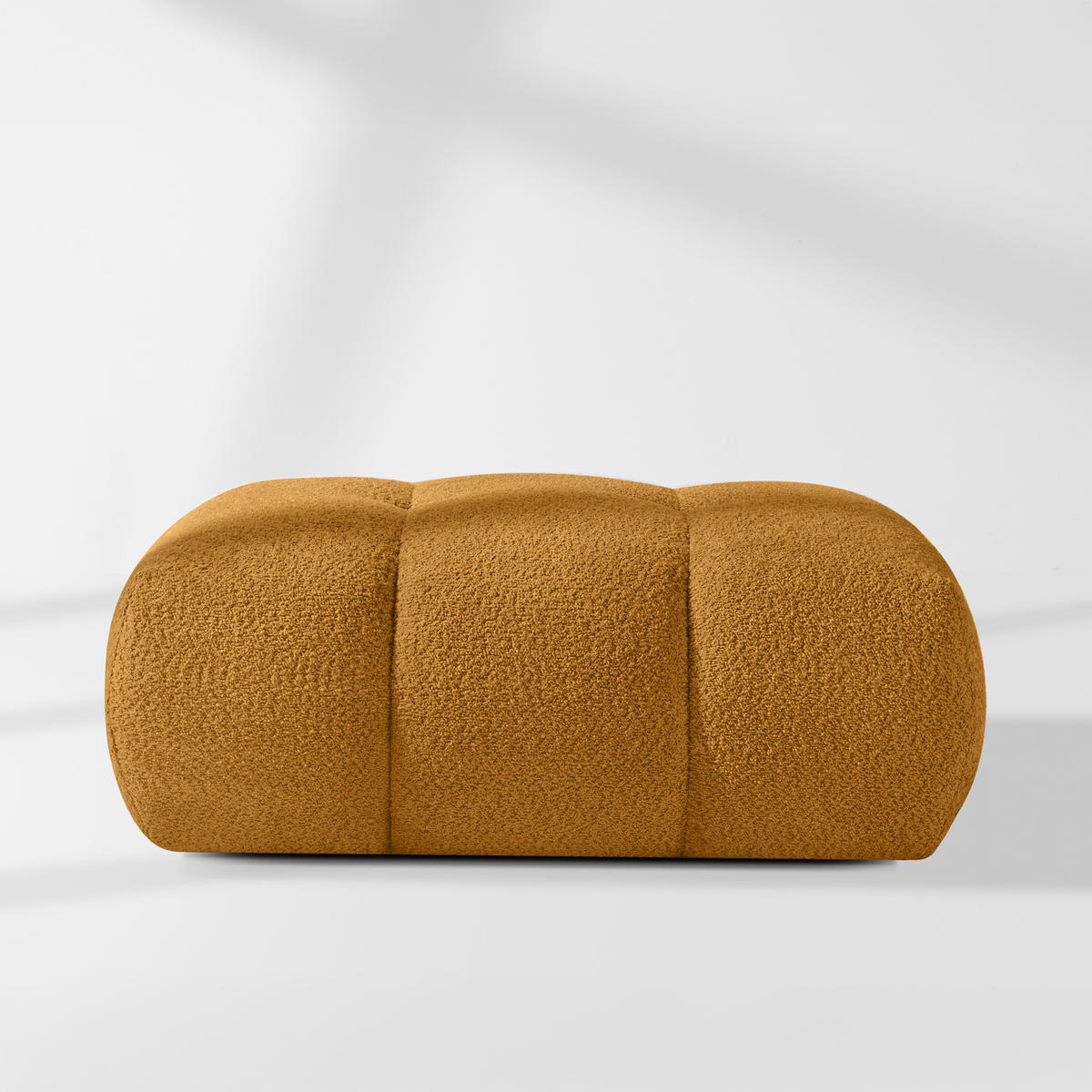 POUF LIRA, Honigfarben, Bouclé - Honig, Holz/Holzwerkstoff (96/43/50cm) - KONSIMO®