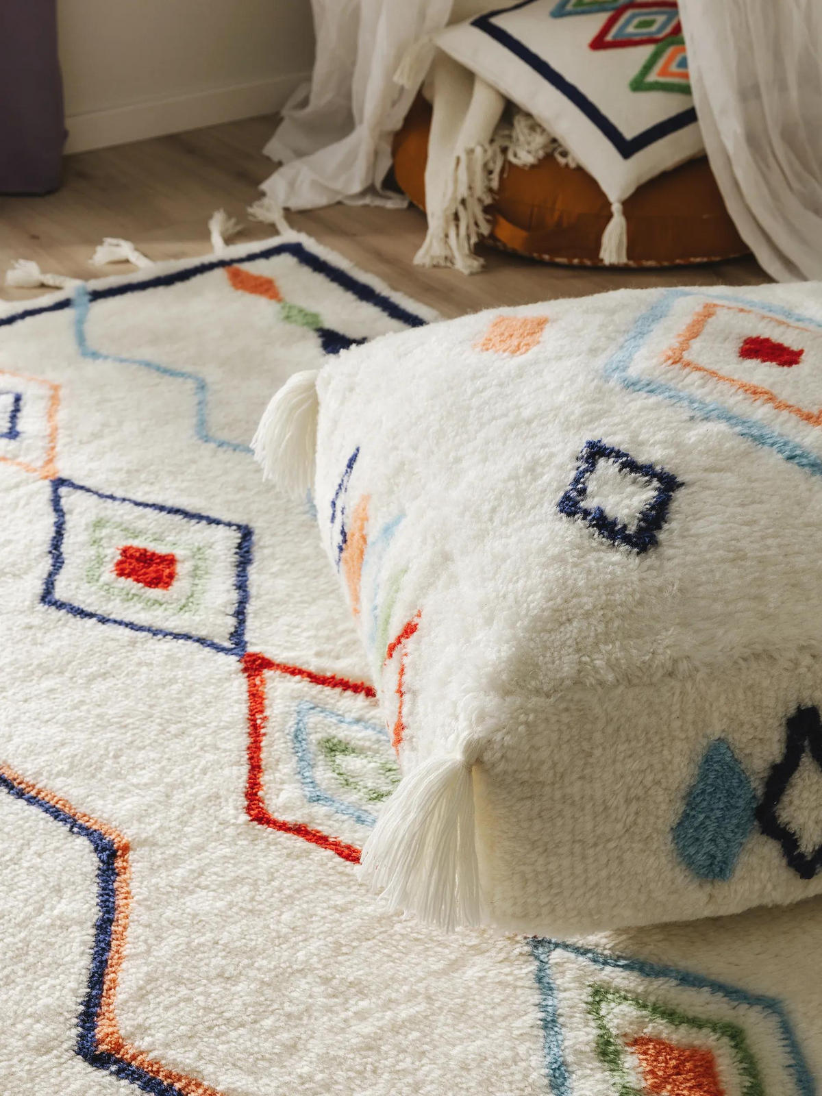 WOLL-POUF handgefertigt Malika Multicolor 55x55x20 cm - Multicolor, Textil (55/20/55cm) - Lytte