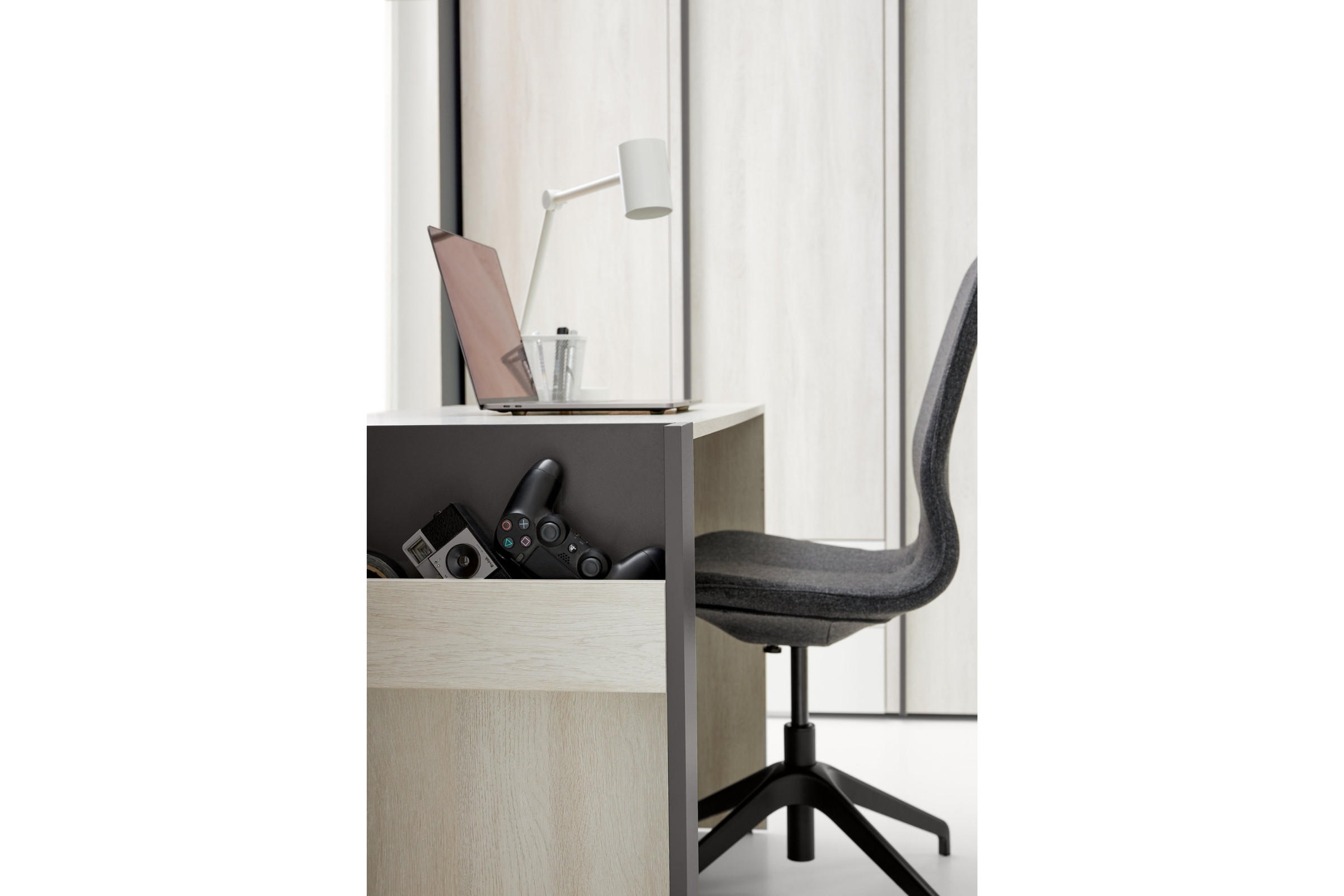 KINDERSCHREIBTISCH REMI 10 130 cm breit in Eichenweiß / Weiß Matt / Anthrazit - Eichefarben/Anthrazit, Holzwerkstoff (130/76/55cm) - Deine Möbel 24