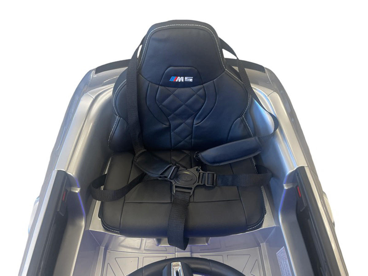 KINDER ELEKTROAUTO BMW M5 silber - Silberfarben, Kunststoff (124/74/55cm) - TPFLiving