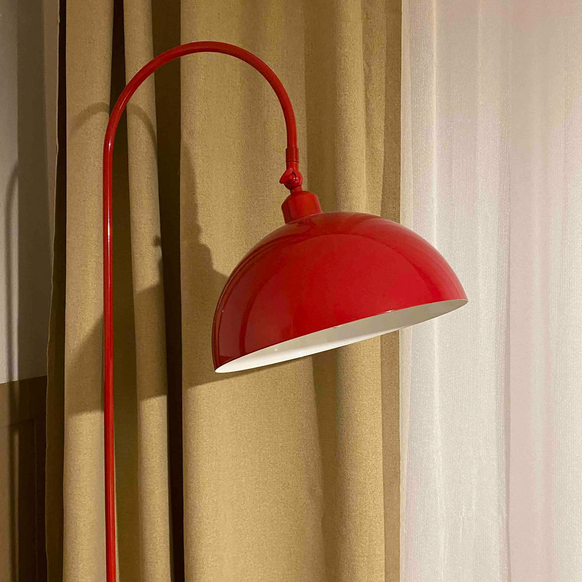 STEHLAMPE Gorkiede E27, verstellbarer Lampenschirm aus Metall - Rot, Metall (37/37/170cm) - Bamyum