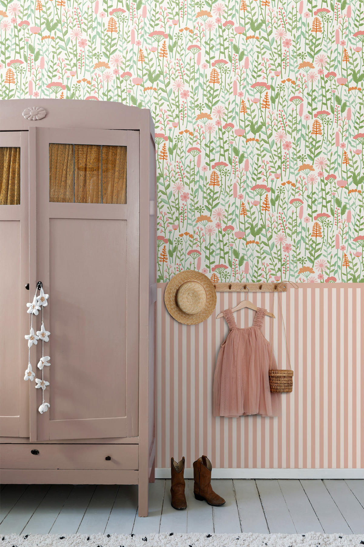 TAPETE Feldblumen 50 x 900 cm - Pink, Papier (50/0.1cm) - ESTAhome