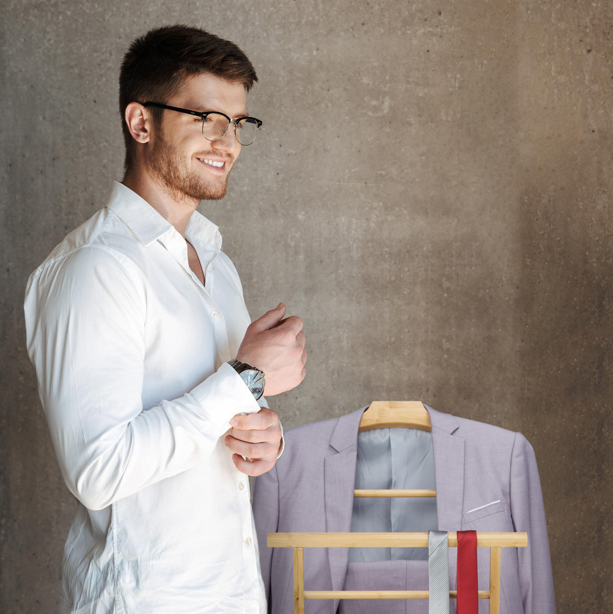 STUMMER Diener - Hellbraun, Holz (47/110/38cm) - Relaxdays