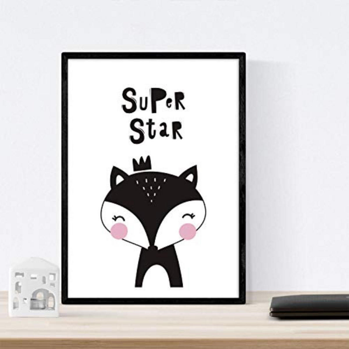 POSTER Set mit 4 Fuchs, Leon, Wal und Pinguin Tieren A4 Schwarzer Rahmen - Schwarz, Papier (29.7/3cm) - Nacnic