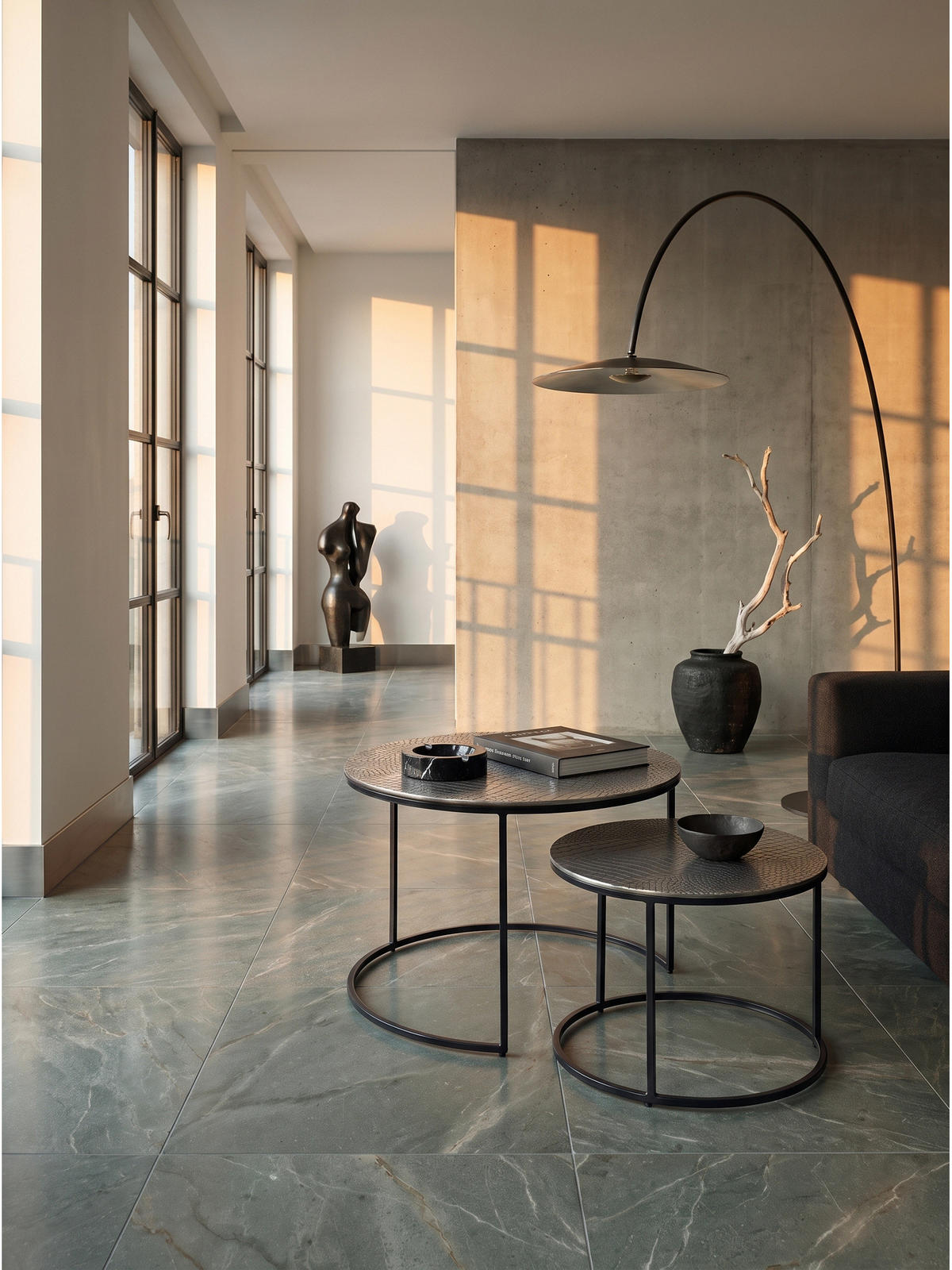 COUCHTISCHE 2er-Set VIENNE, Aluminium, handgefertigt, Silber, Ø 60 x 45 cm - Silberfarben/Schwarz, Metall (60/60/45cm) - KADIMA DESIGN
