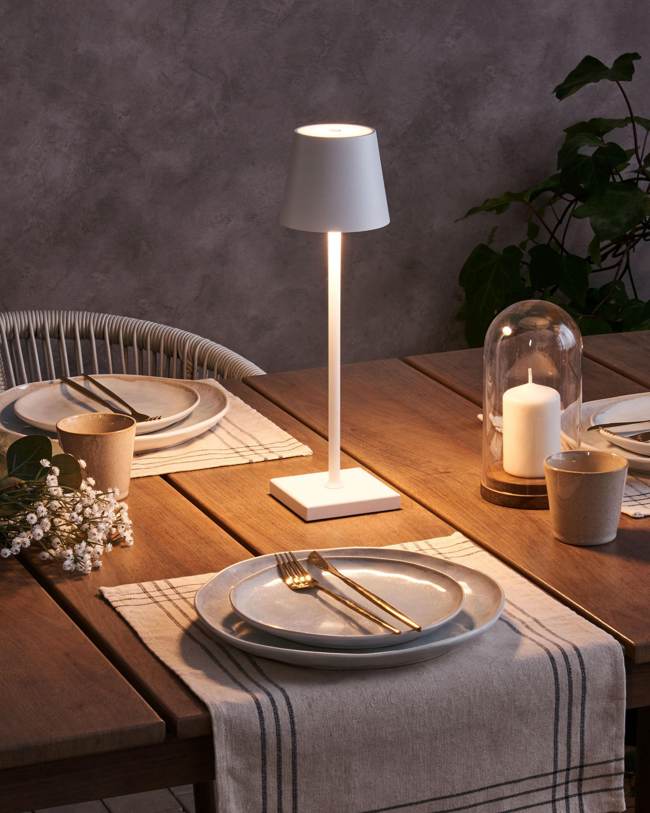 LED-TISCHLEUCHTE Weiß Baceiro - Weiß, Metall (10/10/38cm) - Beliani