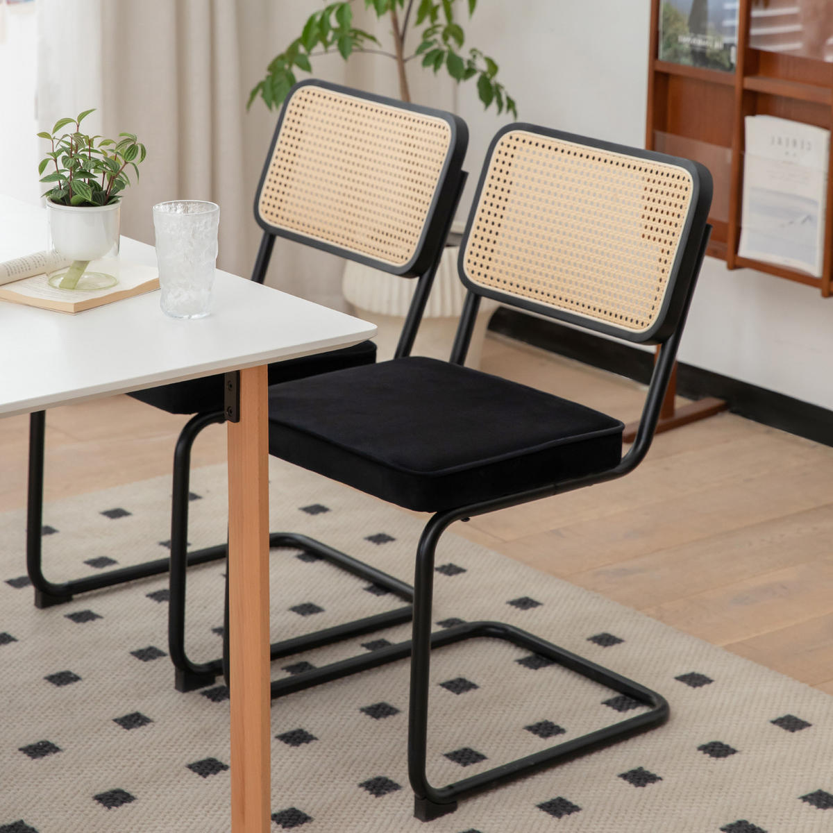 SCHWINGSTUHL DE-36902 2er-Set mit Rattan-Rückenlehne Grün - Schwarz, Metall (46.4/84.6/53cm) - ComfortXL
