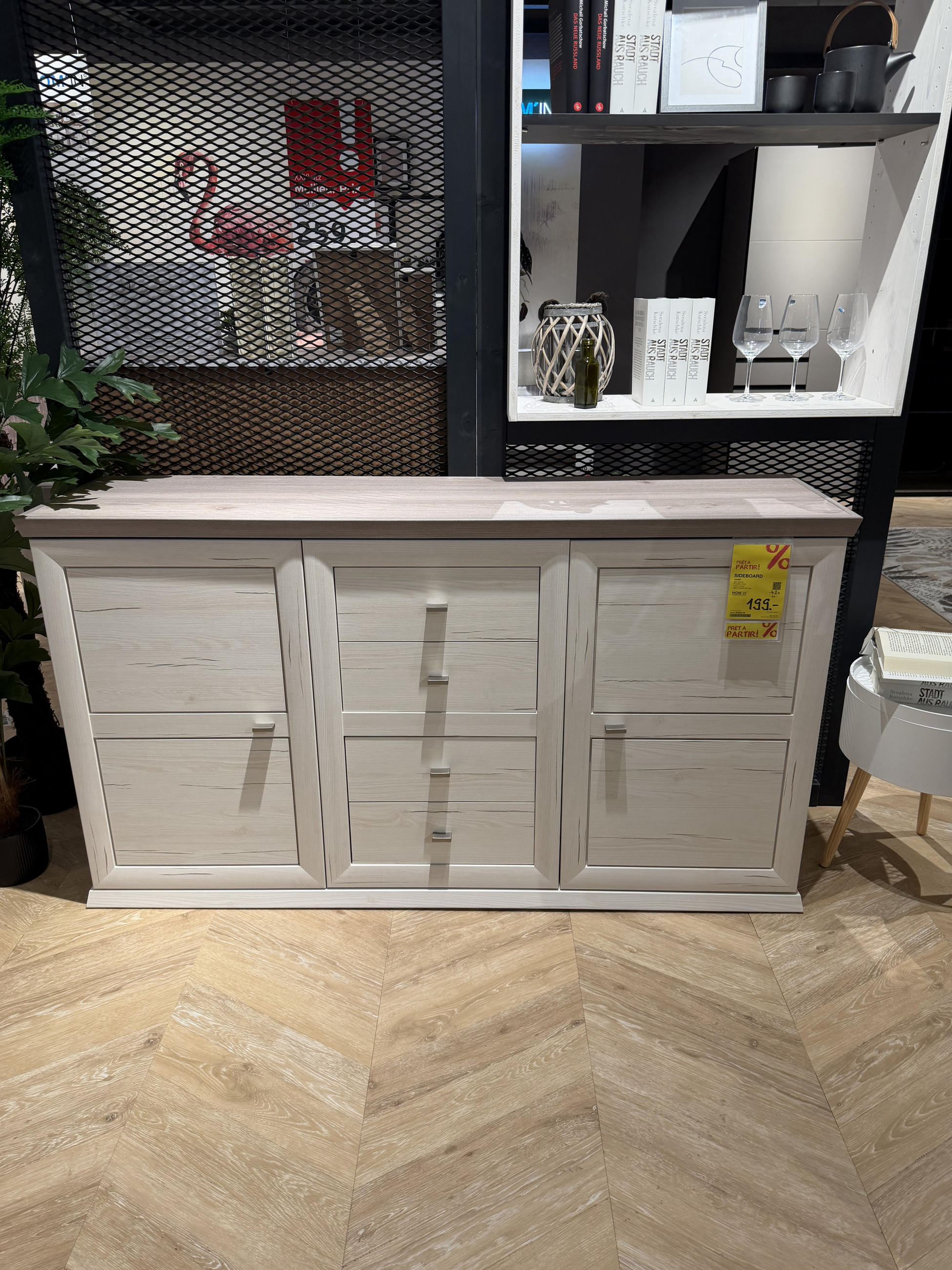 Sideboard
