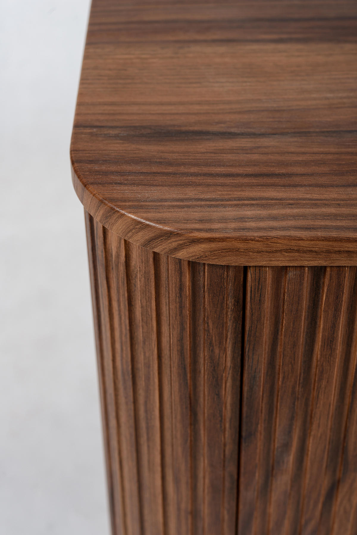 BADEZIMMERSCHRANK, Eiche-Nussbaum, Goldene Griffe, 100 x 51,7 x 41,5 cm - Dunkelbraun/Goldfarben, Holzwerkstoff/Kunststoff (100/51.7/41.5cm) - 3XE LIVING